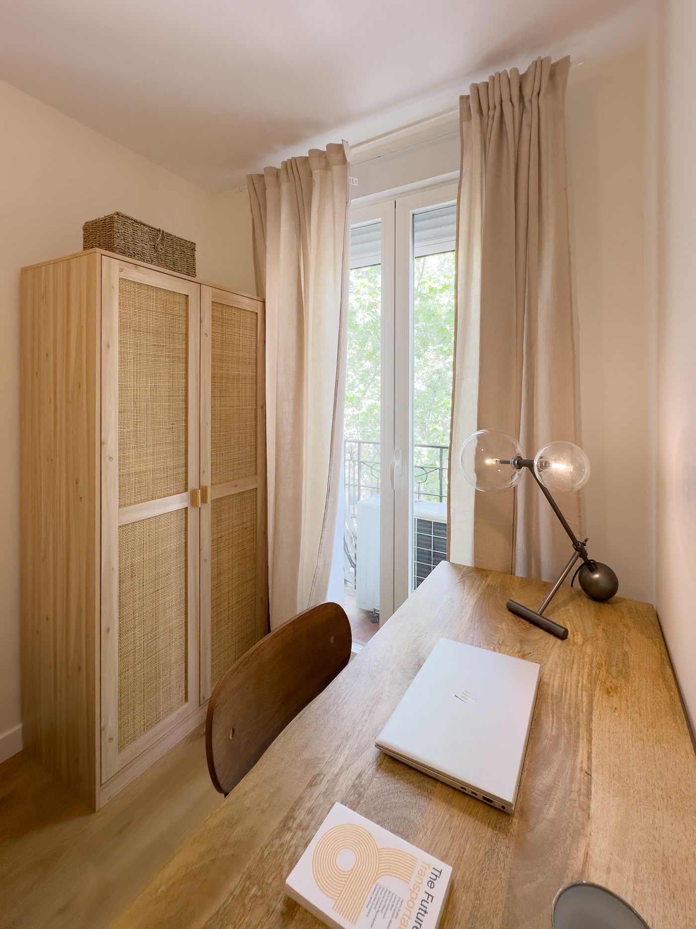 NESTIC - MURGA - Office room Furnished apartment with services