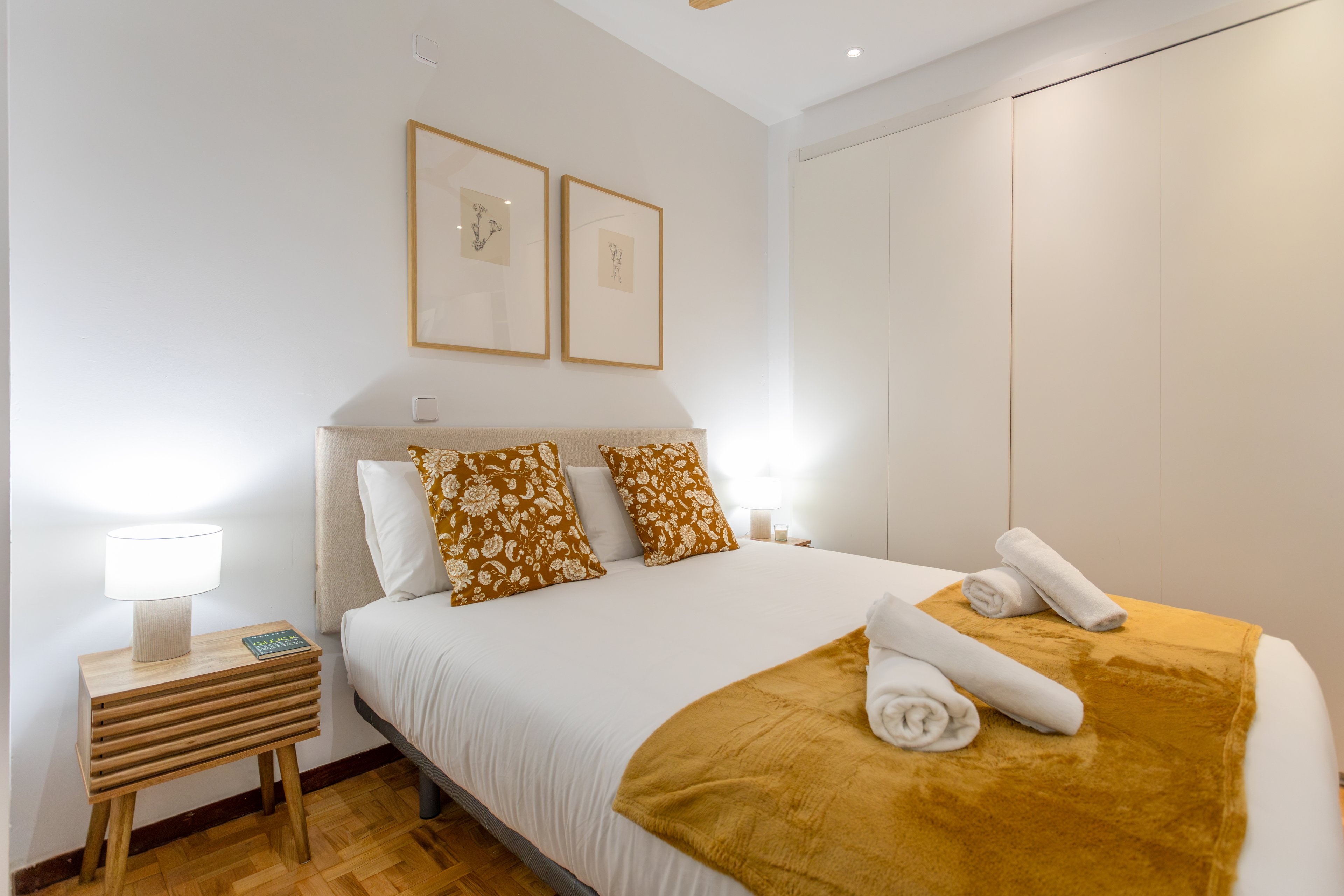 NESTIC - VILLAR - Bedroom 2 Furnished apartment with services