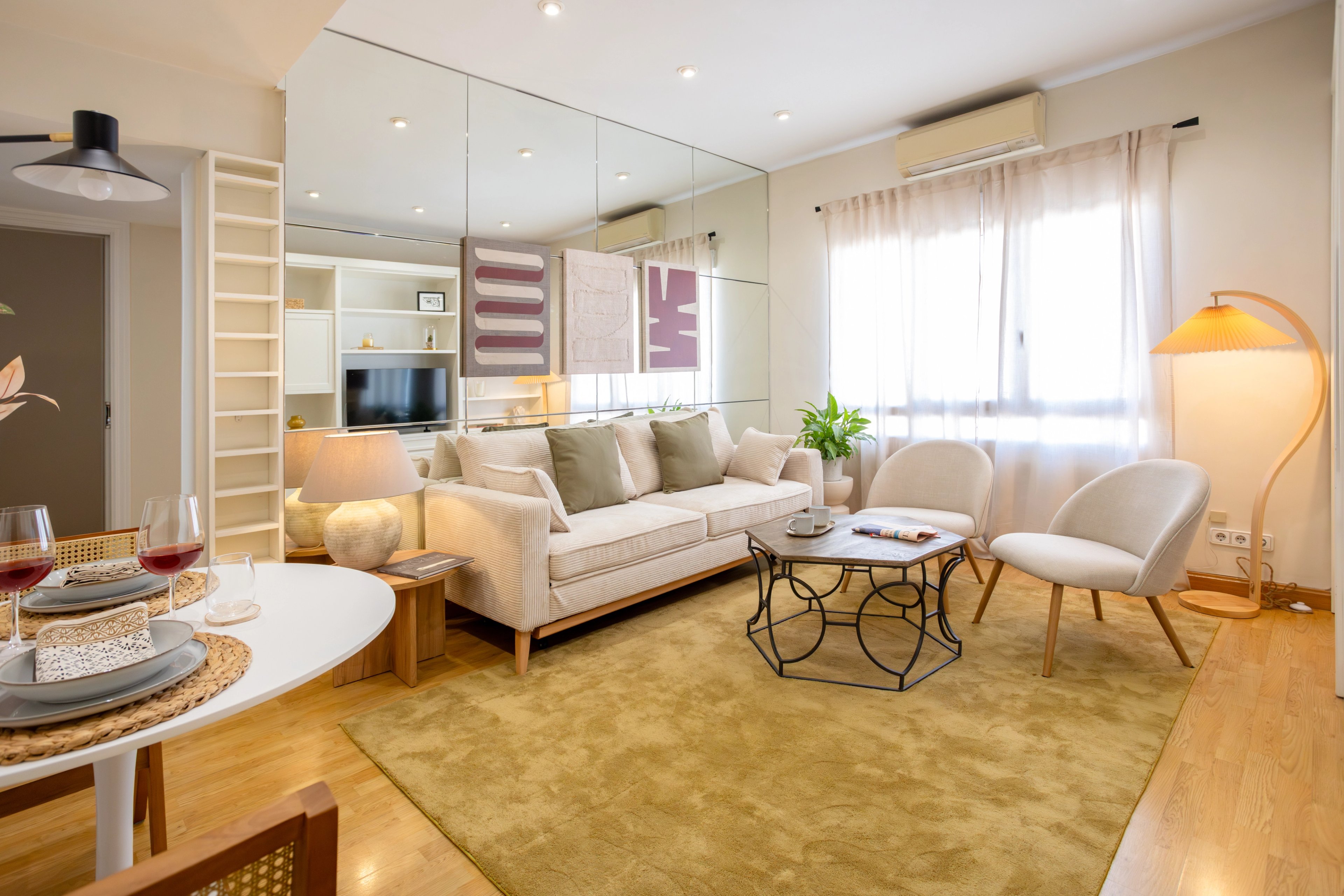 NESTIC - ALCAÑICES - Salón Apartamento amueblado con servicios
