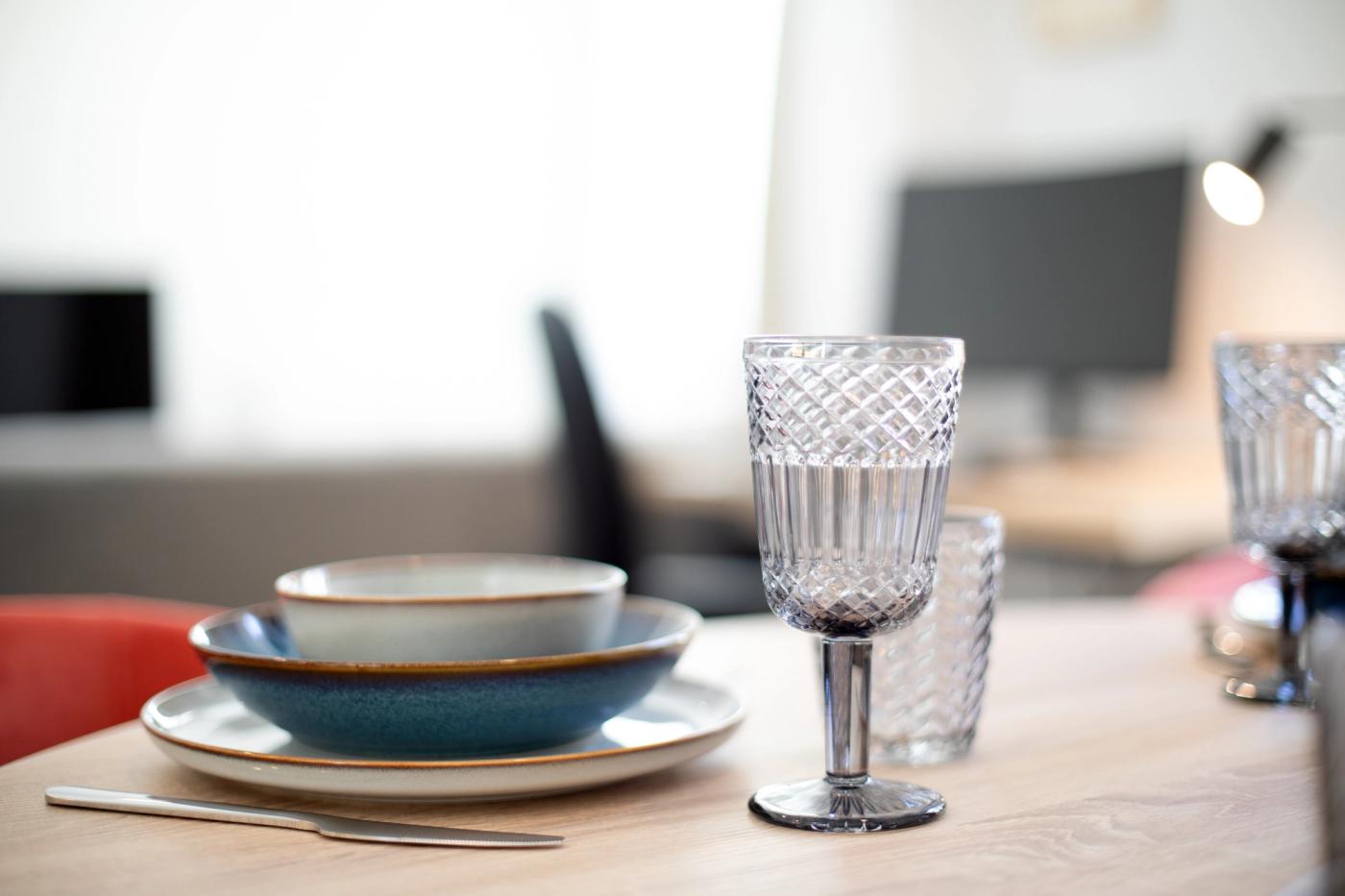 NESTIC - ACLA - Dining room fully furnished apartment