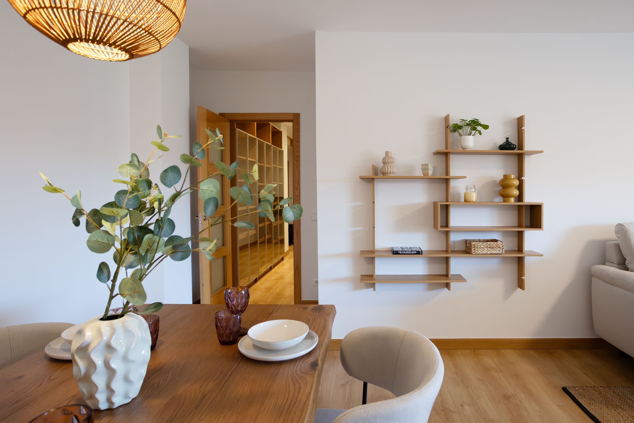 NESTIC - LIDIA - Salón apartamento amueblado con servicios