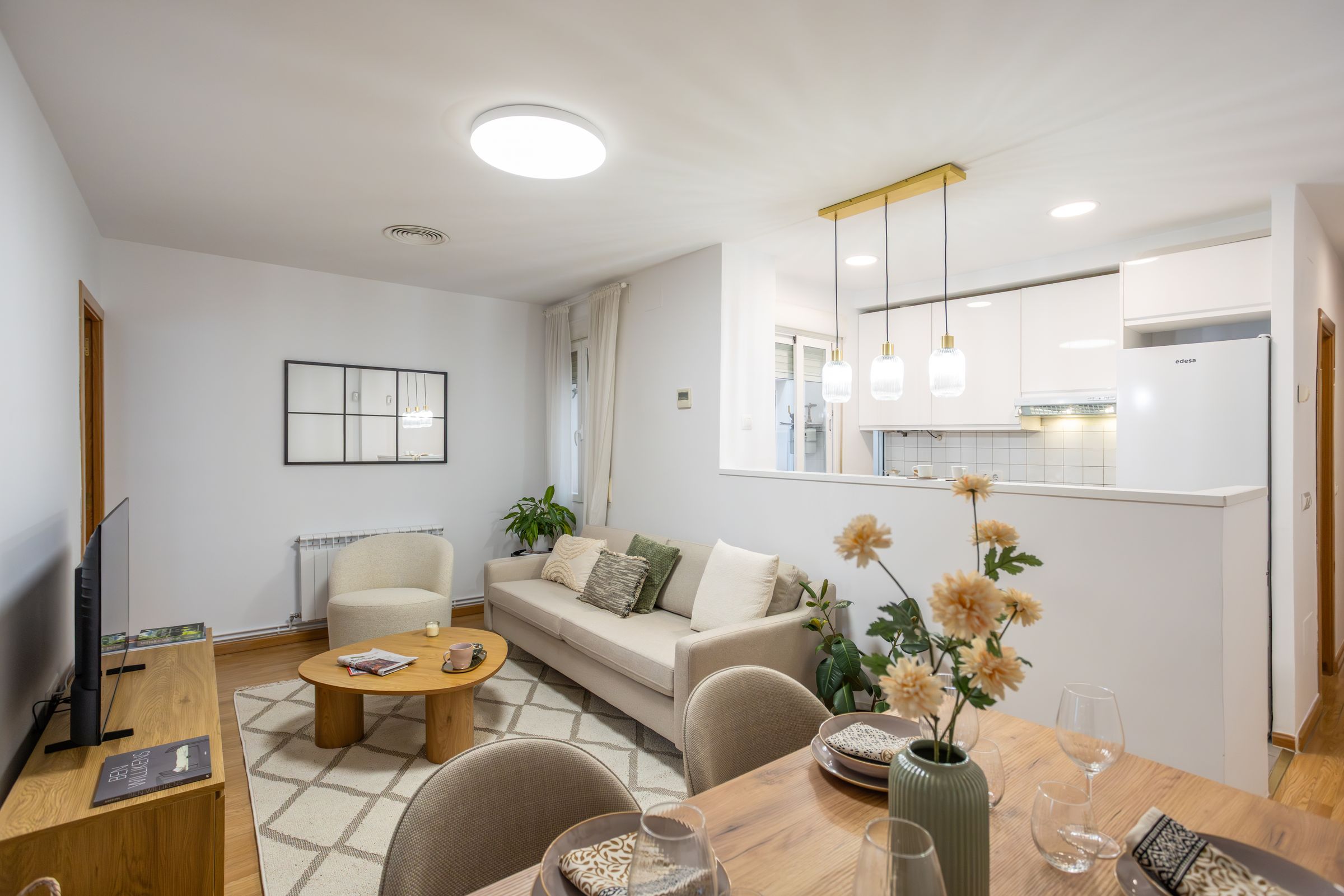 NESTIC - MERLO - Living room Furnished apartment with services