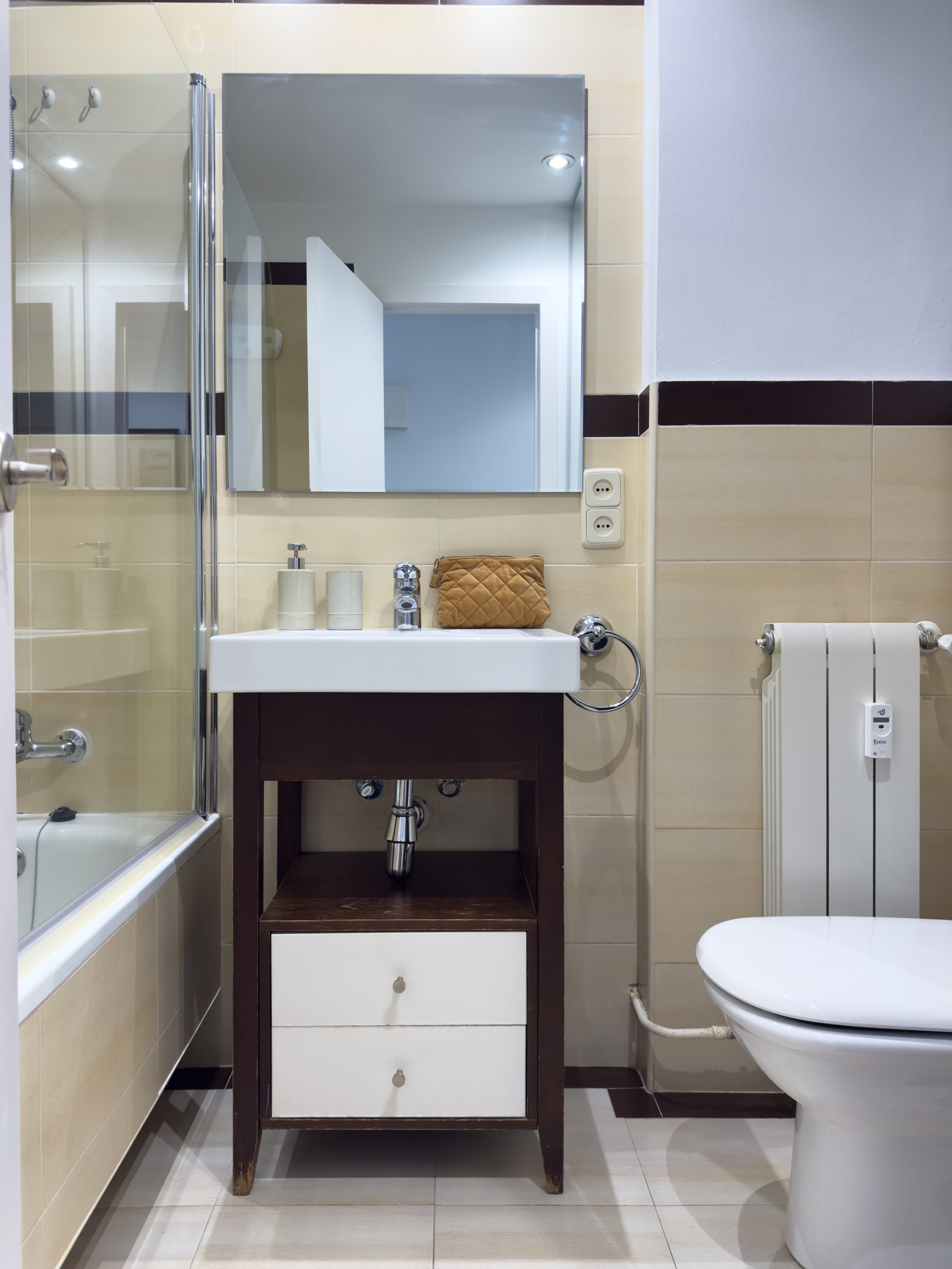 NESTIC - MAMERTO - Bathroom Furnished apartment with services