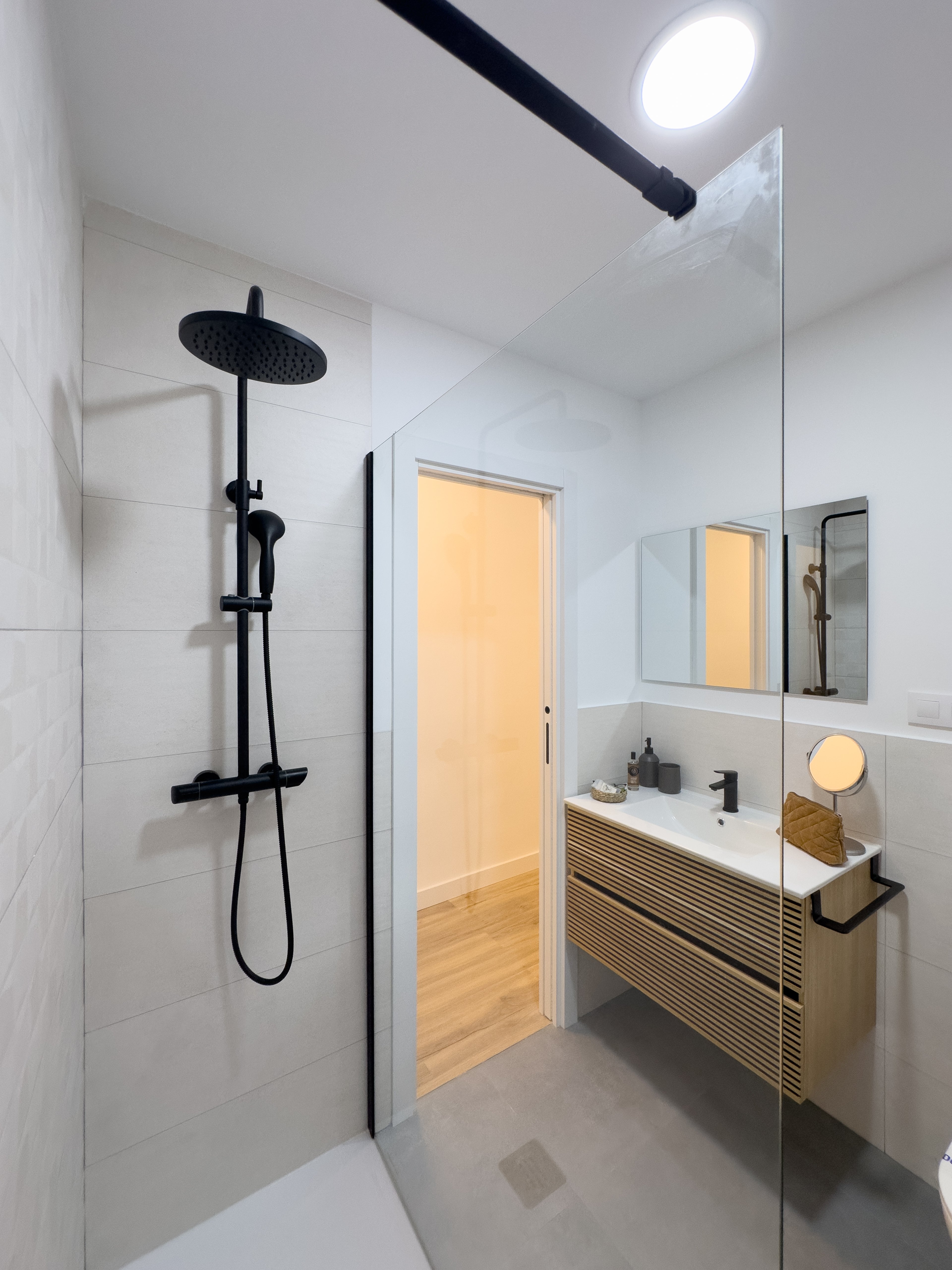 NESTIC - MERELLE - Baño Apartamento amueblado con servicios