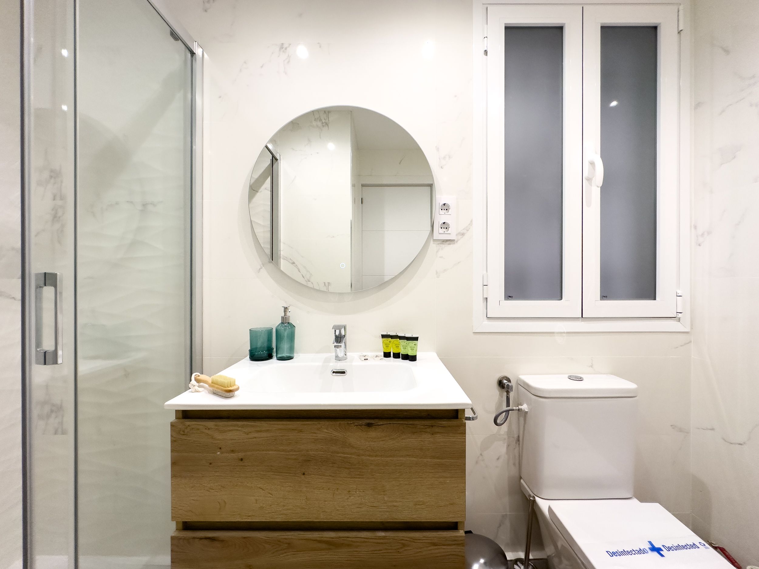 NESTIC - BARCINO - Baño apartamento amueblado con servicios