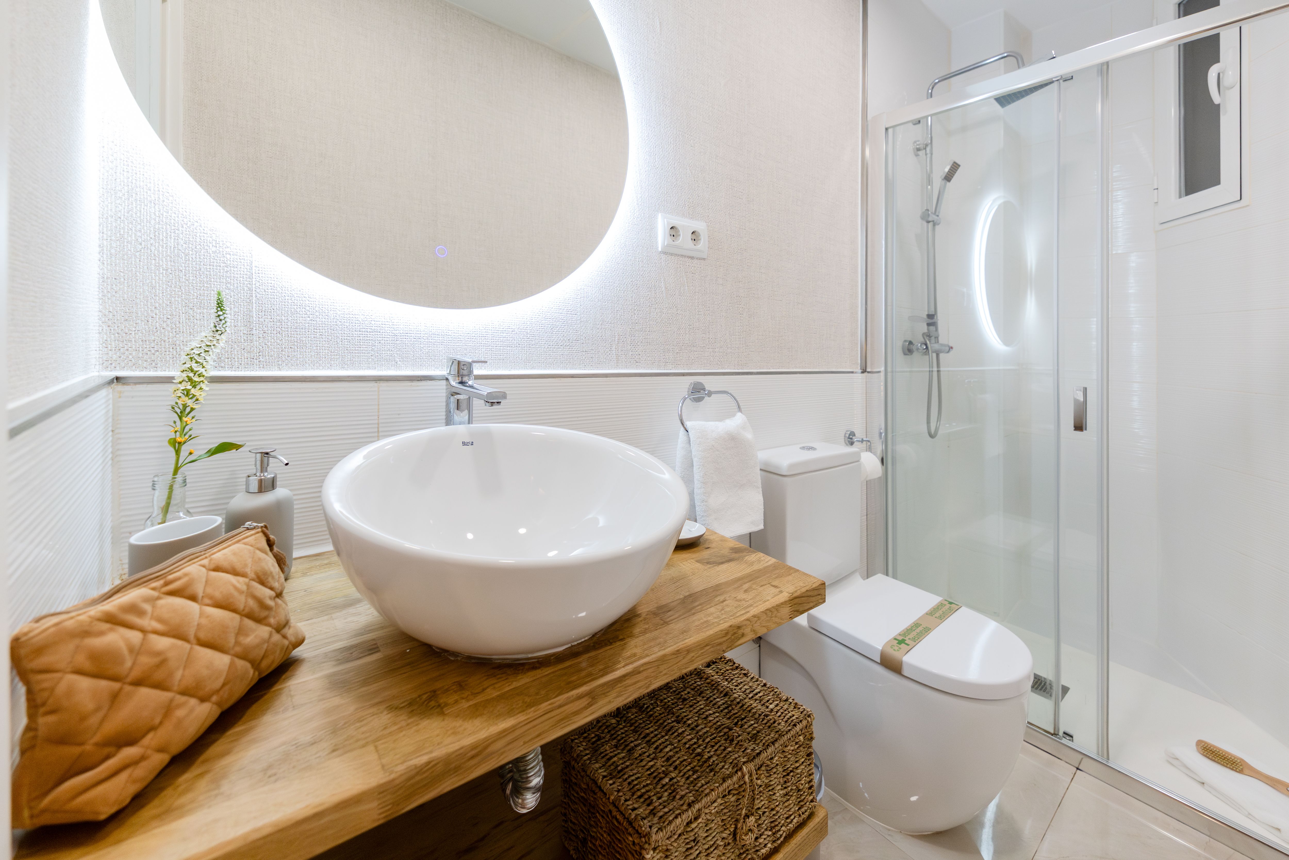 NESTIC - PONTONES - Baño apartamento amueblado con servicios