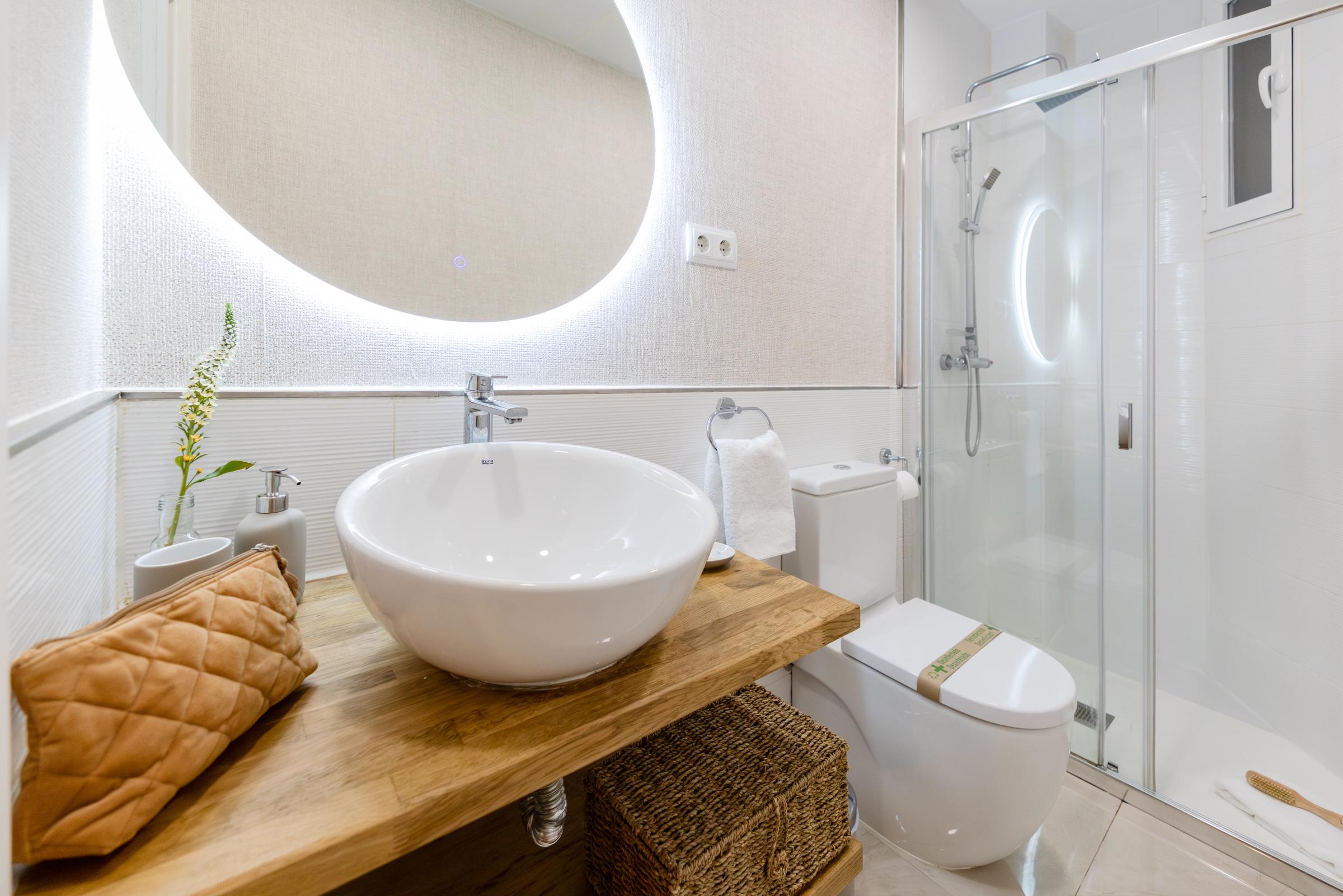 NESTIC - PONTONES - Bathroom furnished apartment with services