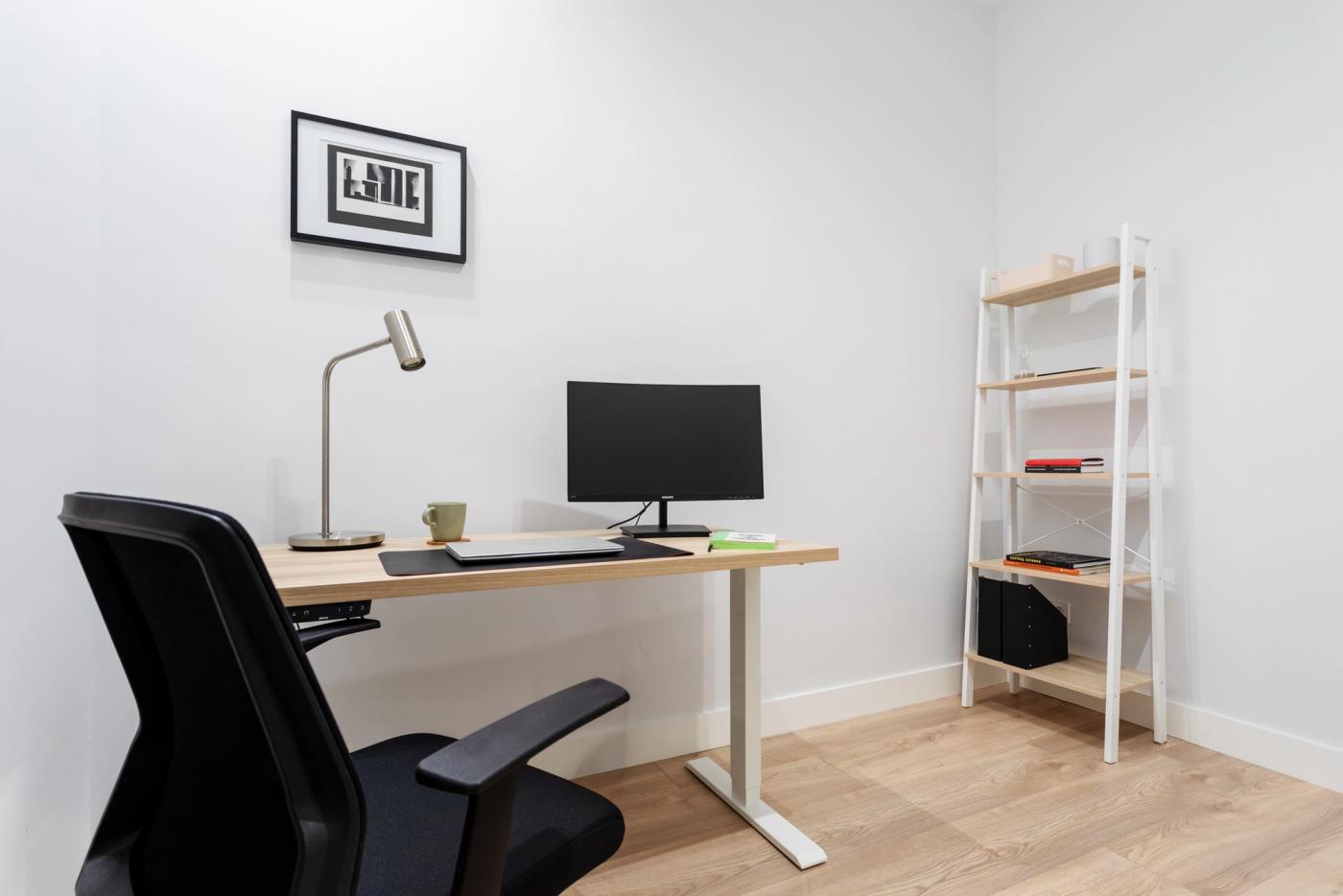 NESTIC - MENINA - Office room serviced apartment