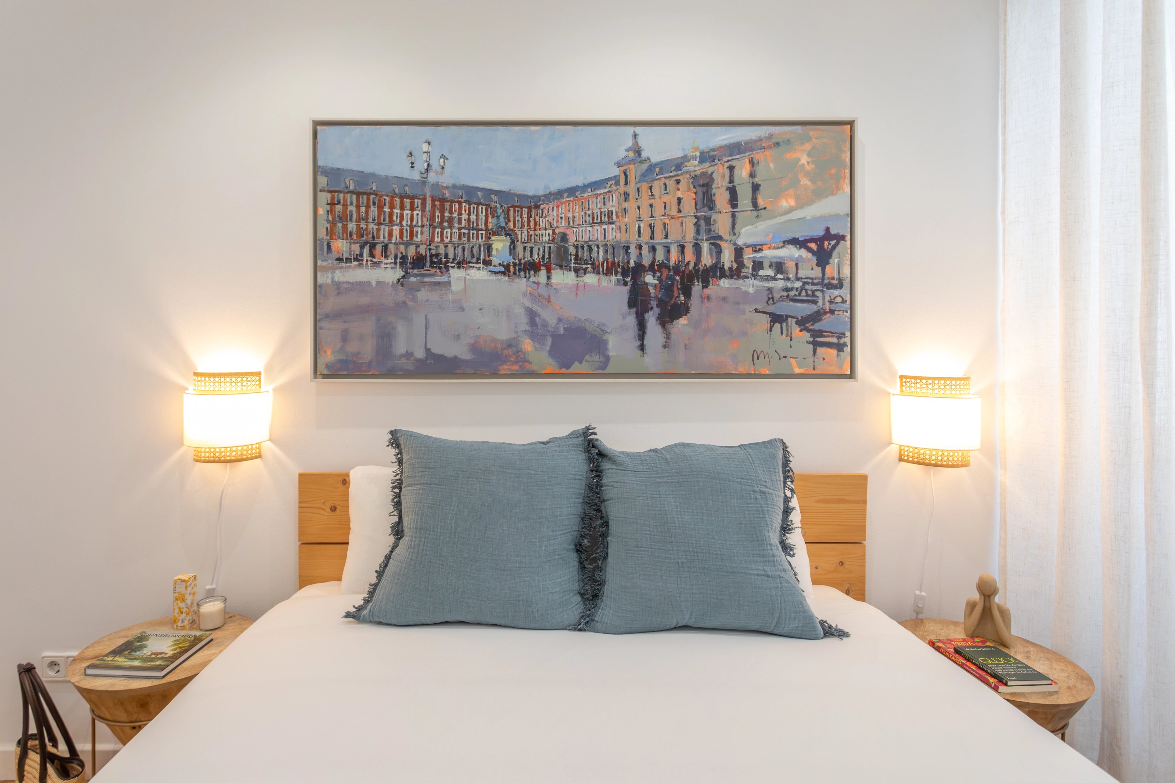 NESTIC - LIRIA - Apartamento amueblado con servicios - Dormitorio