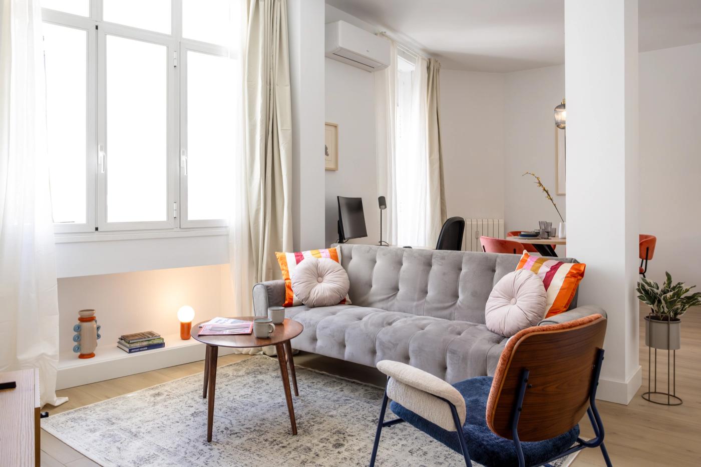 NESTIC - ACLA - Living room fully furnished apartment