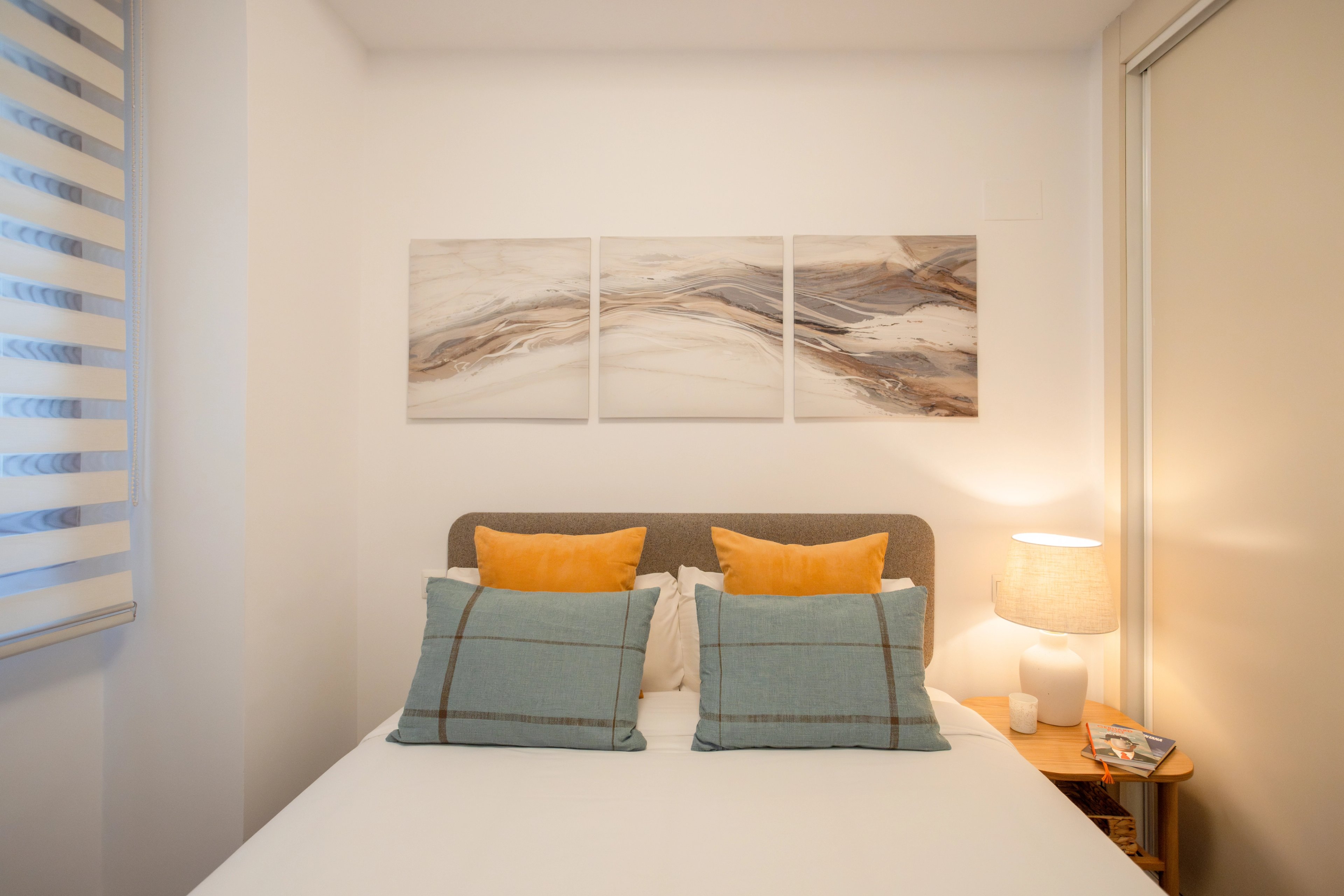 NESTIC - BERIAIN - Dormitorio Apartamento amueblado con servicios