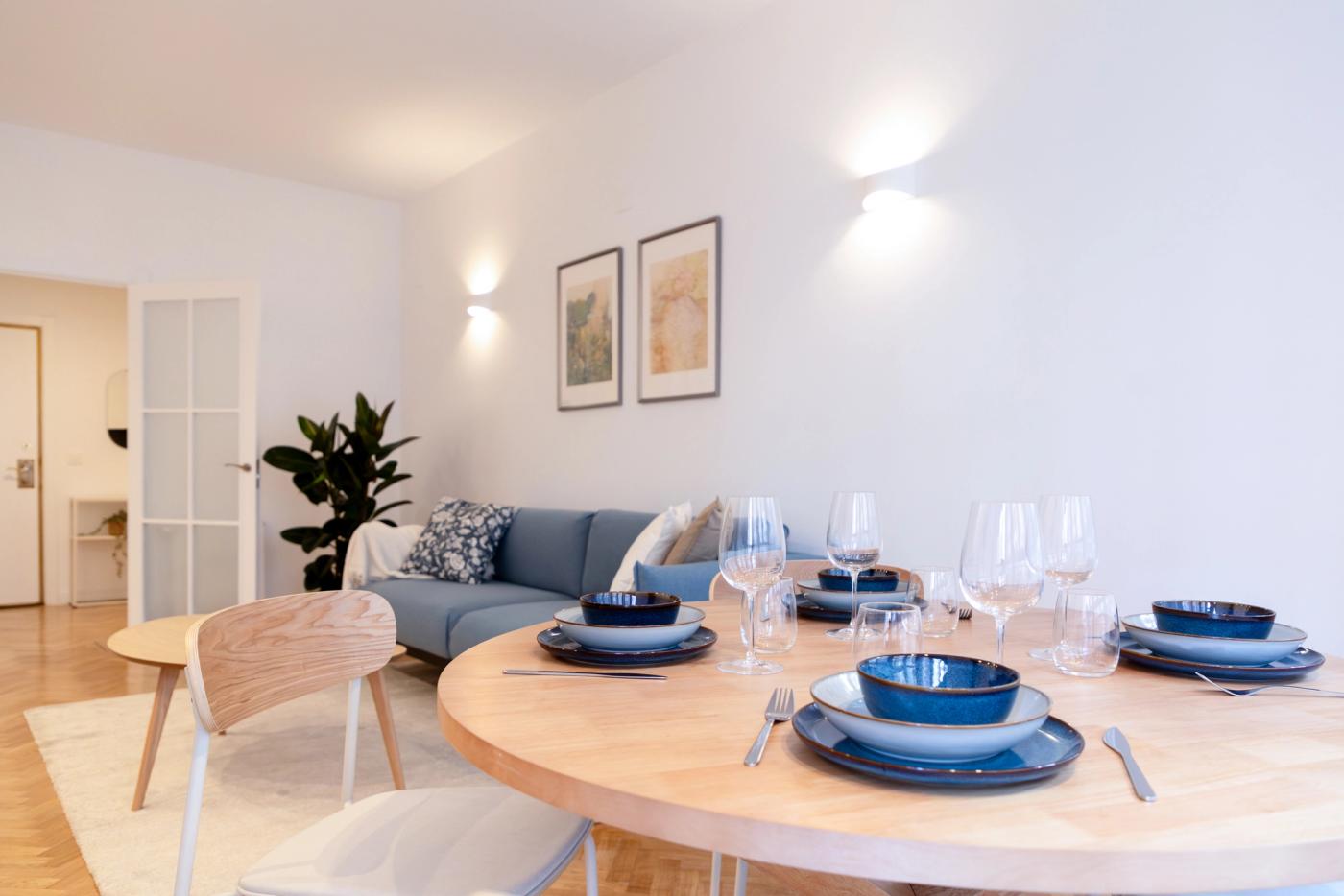 NESTIC - CLARAVAL - Dinning room serviced apartment