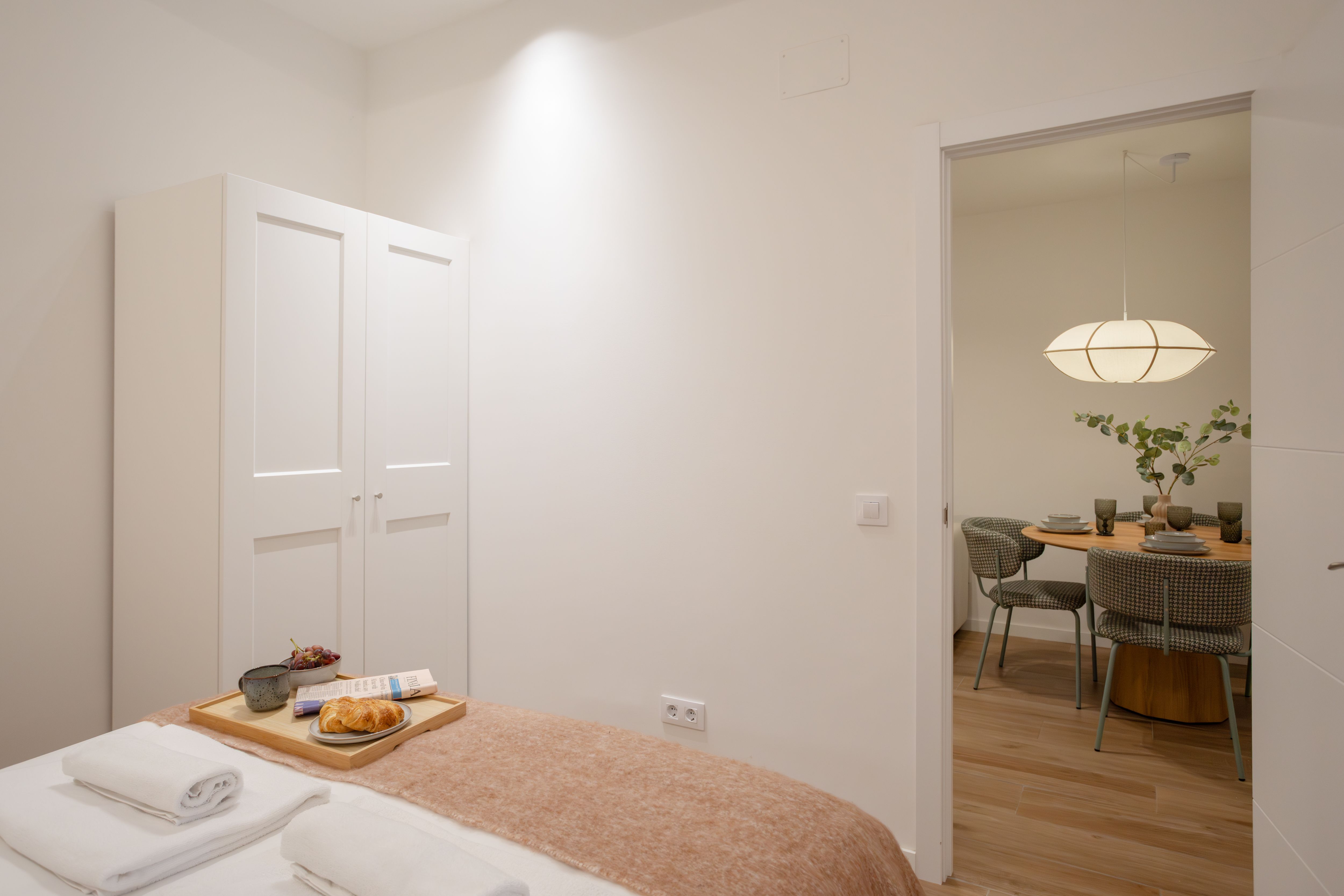 NESTIC - BELLIDO - Dormitorio principal apartamento amueblado con servicios