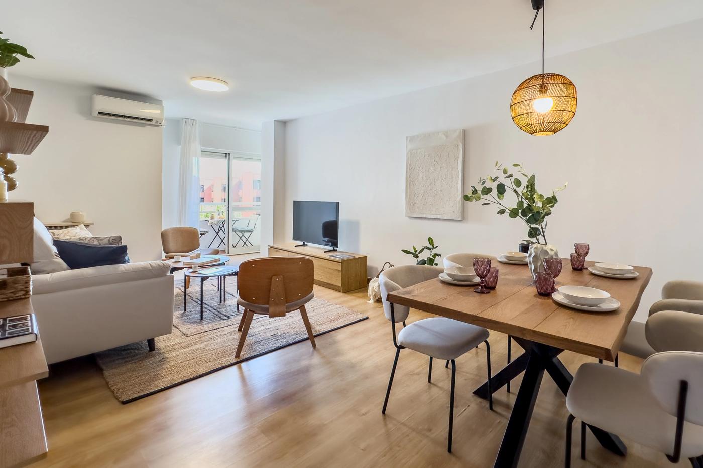 NESTIC - LIDIA - Living room serviced apartment