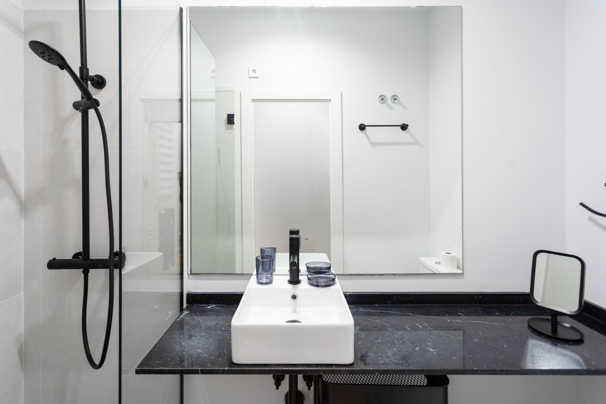 NESTIC - MENINA - Bathroom serviced apartment