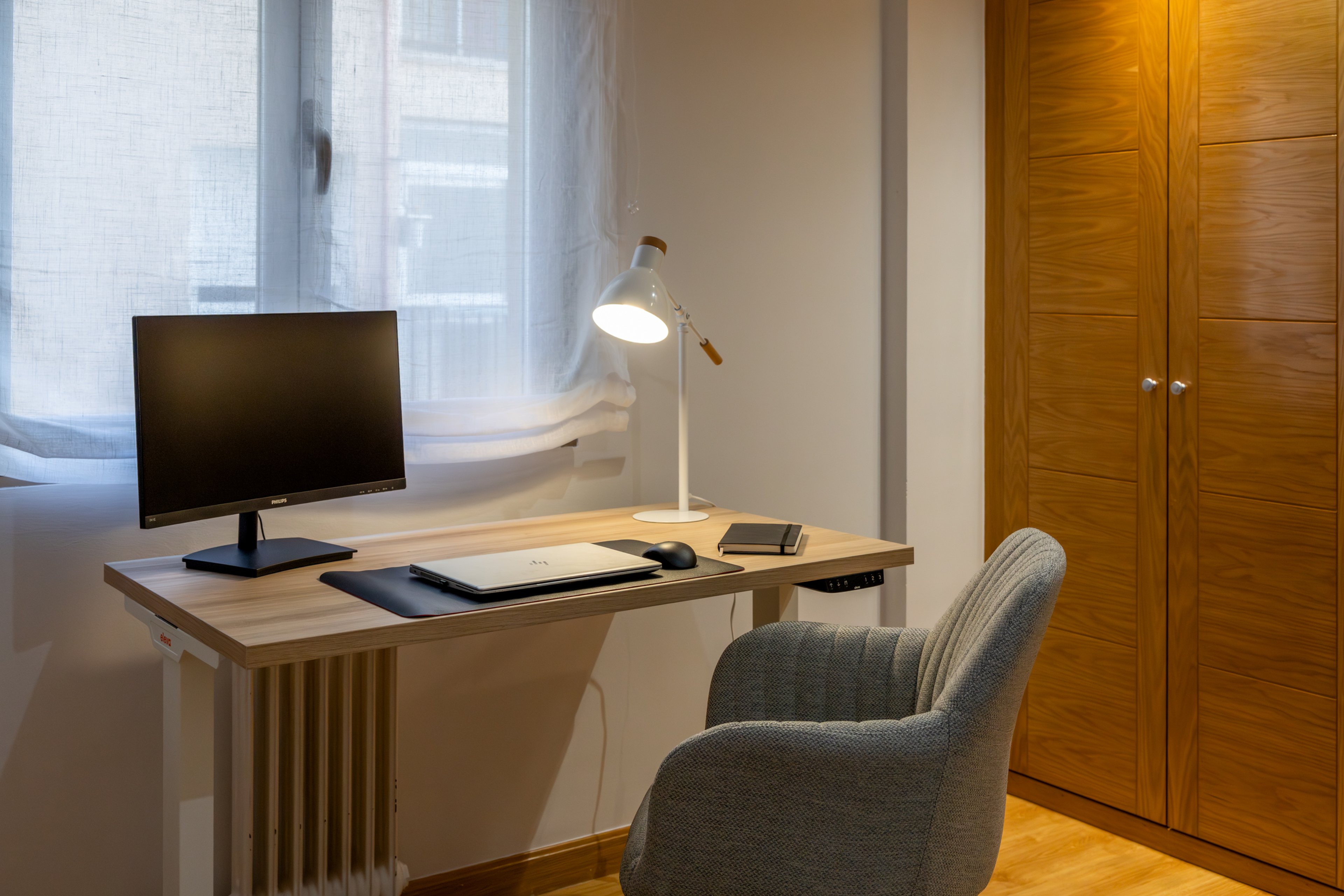NESTIC - LIDIA - Despacho apartamento amueblado con servicios
