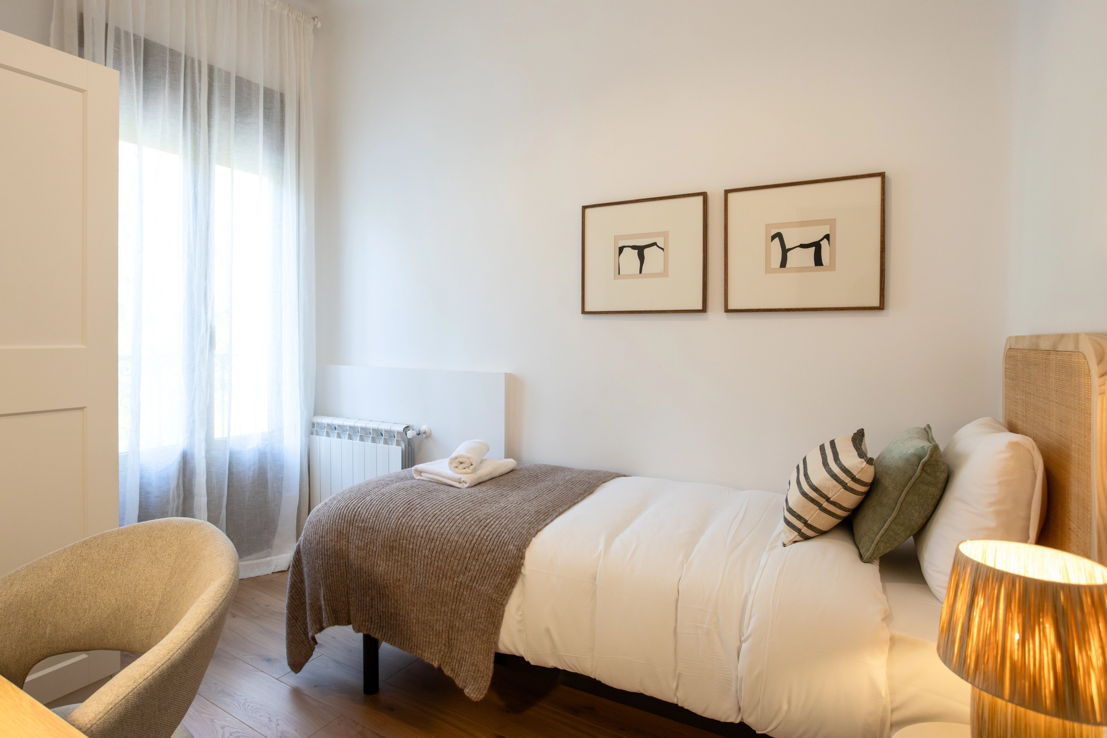 NESTIC - BRACARA - Segundo dormitorio apartamento amueblado con servicios
