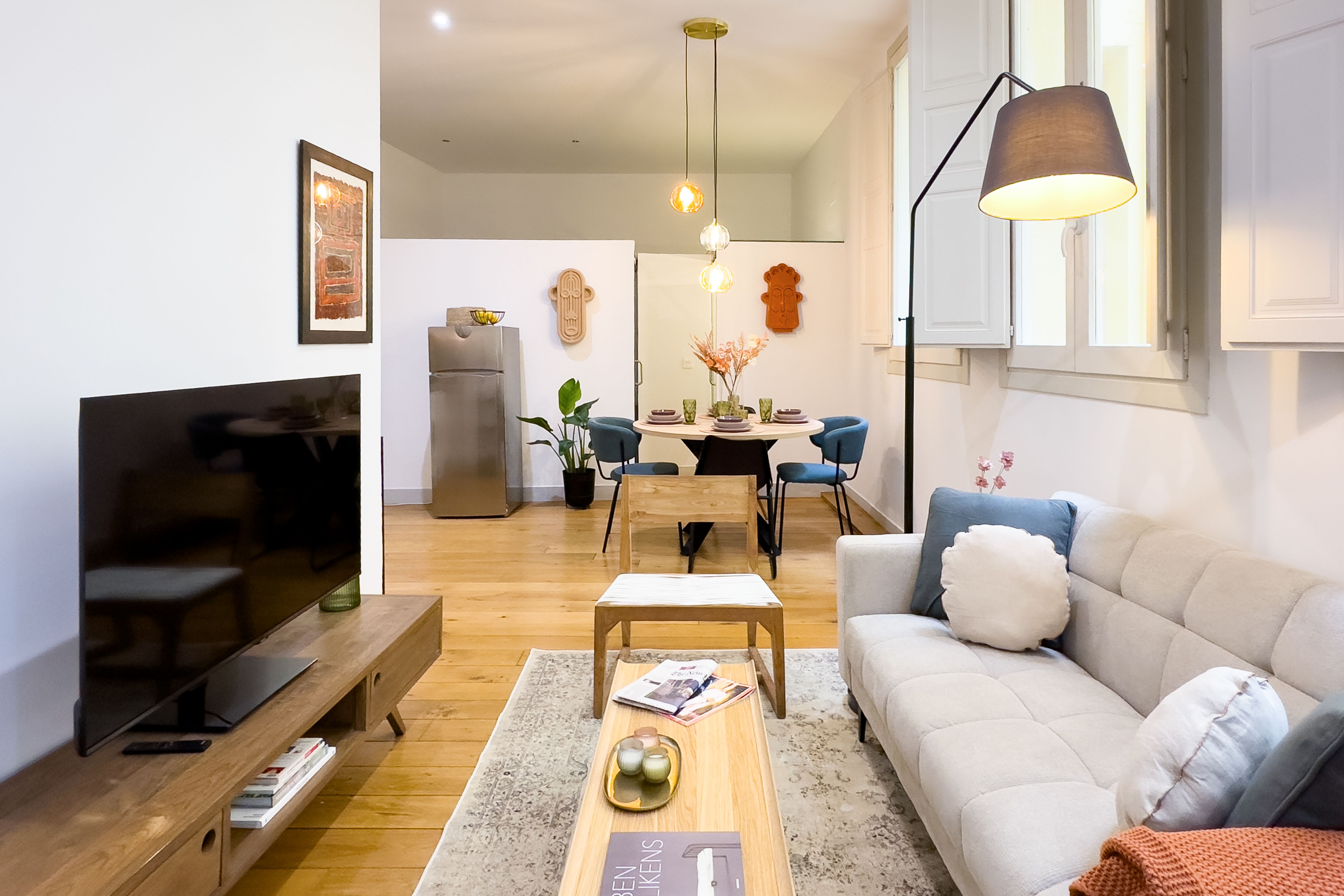 NESTIC - Mer - Sala de estar apartamento amueblado
