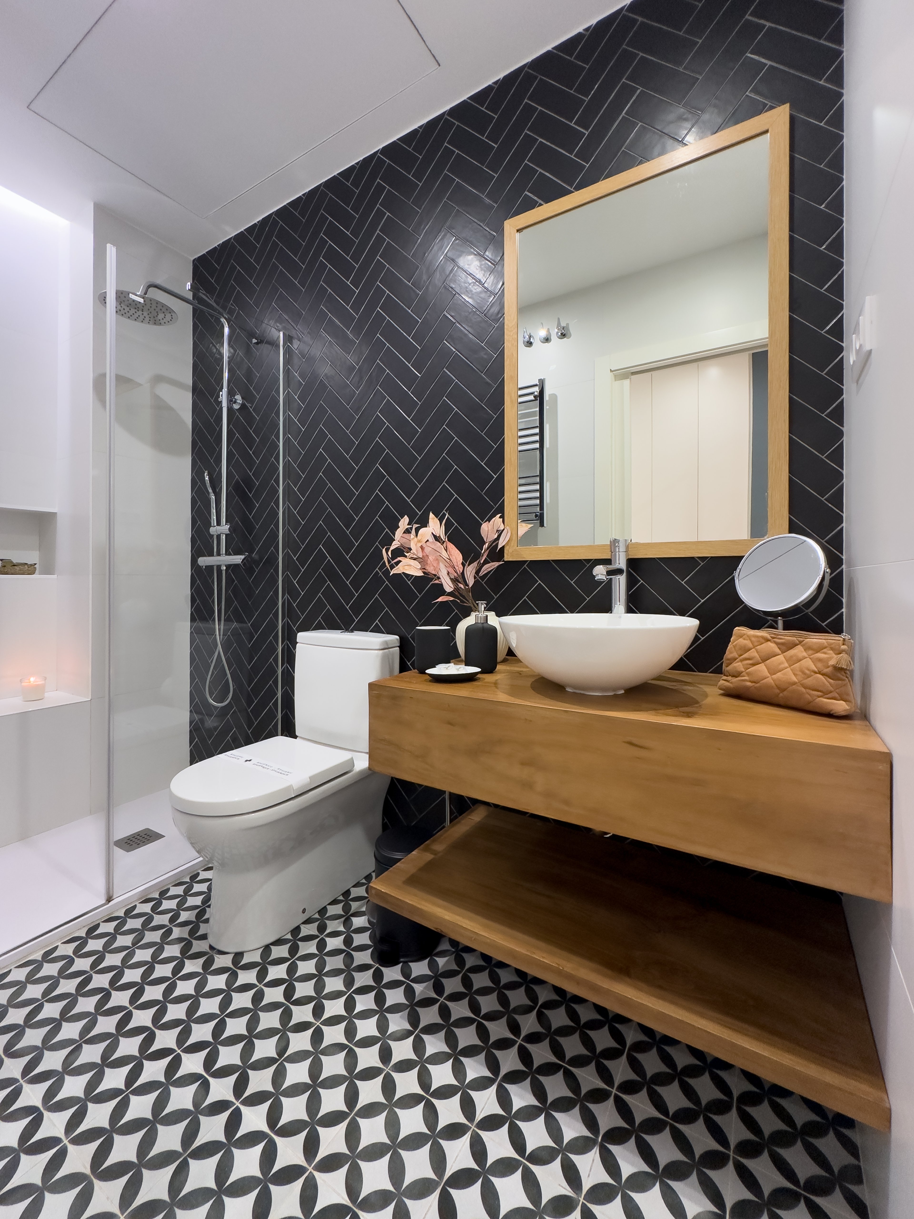 NESTIC - MENESES - Baño Apartamento amueblado con servicios