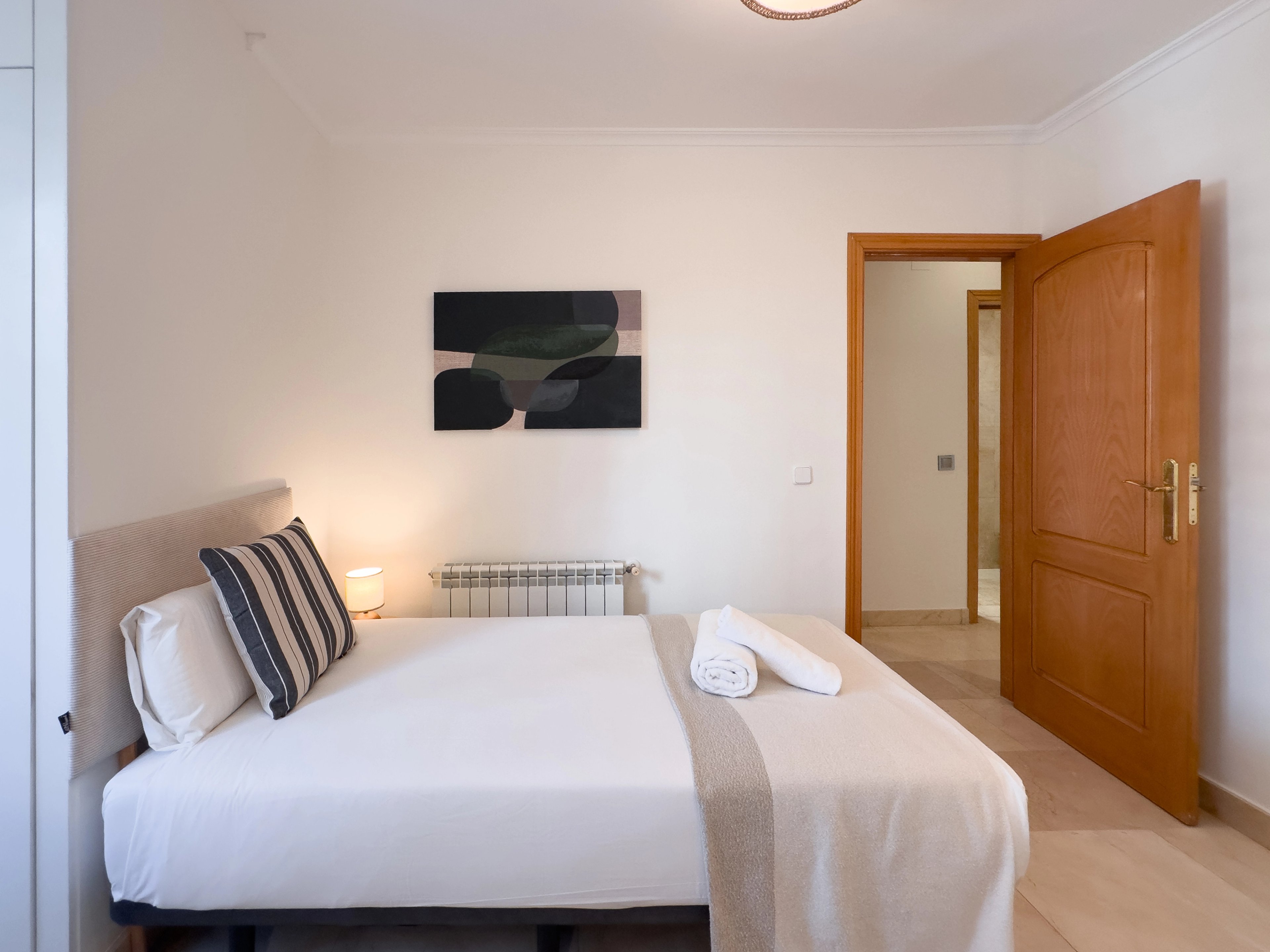 NESTIC - URUMEA - Dormitorio 2 Apartamento amueblado con servicios