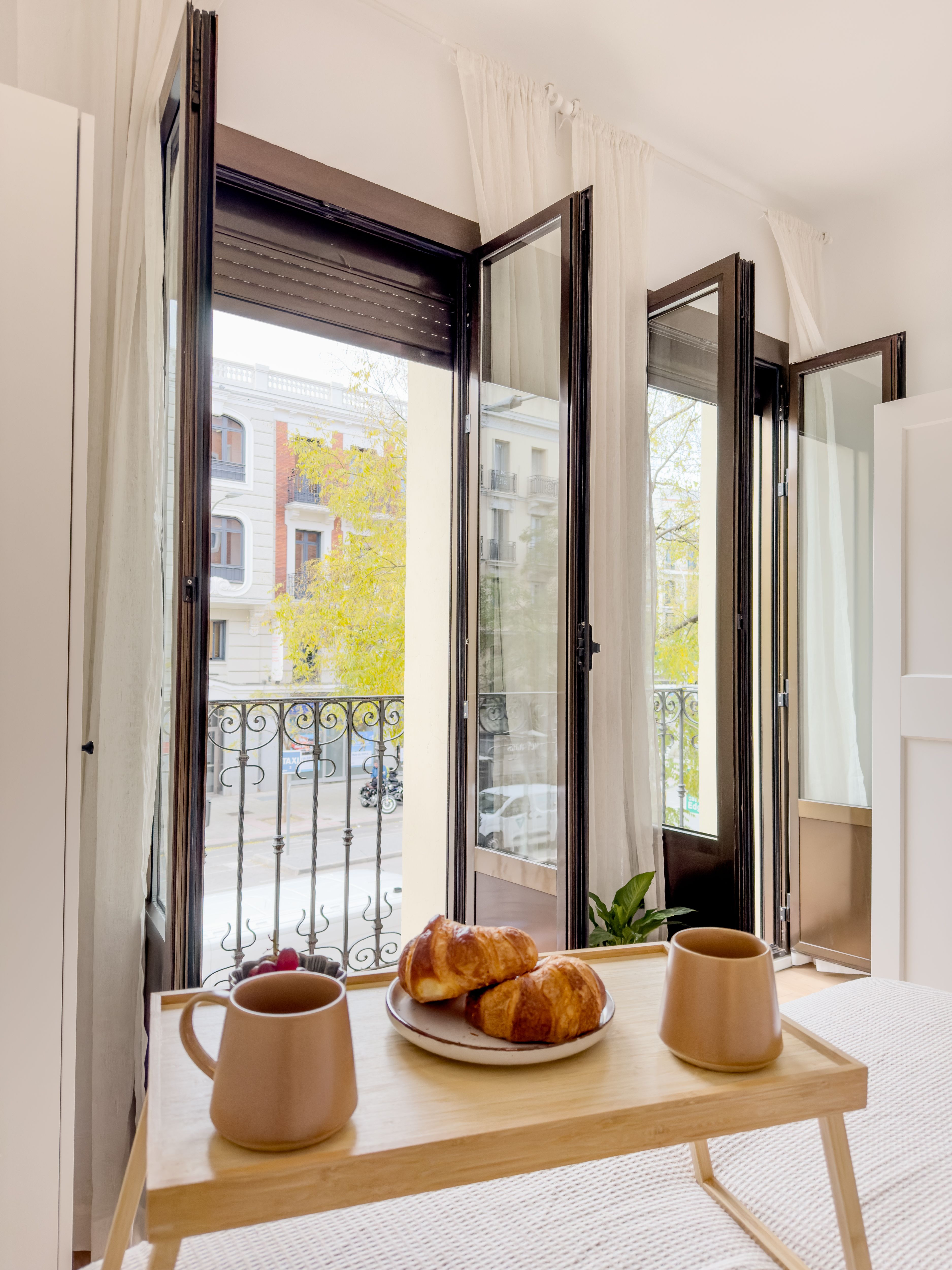 NESTIC - BRACARA - Dormitorio principal apartamento amueblado con servicios