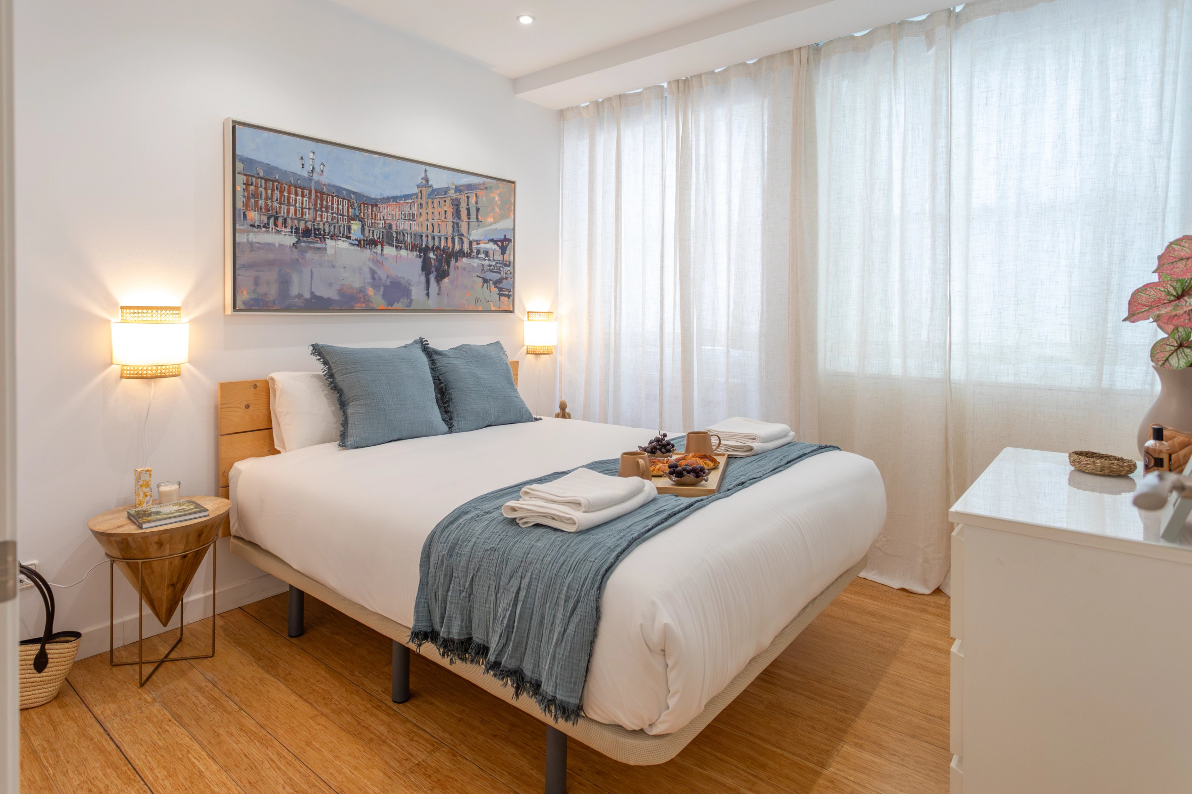 NESTIC - LIRIA - Apartamento amueblado con servicios - Dormitorio