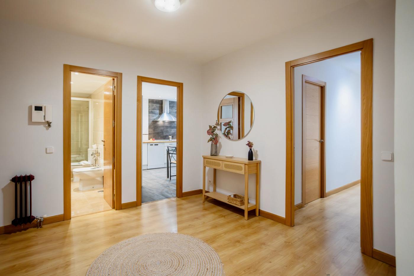 NESTIC - LIDIA - Entrance serviced apartment