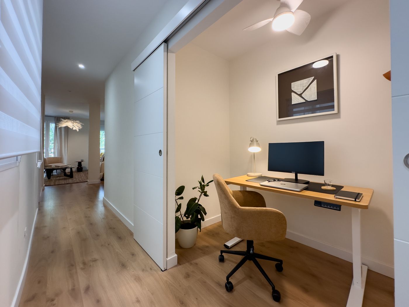 NESTIC - MURGA - Office room Furnished apartment with services