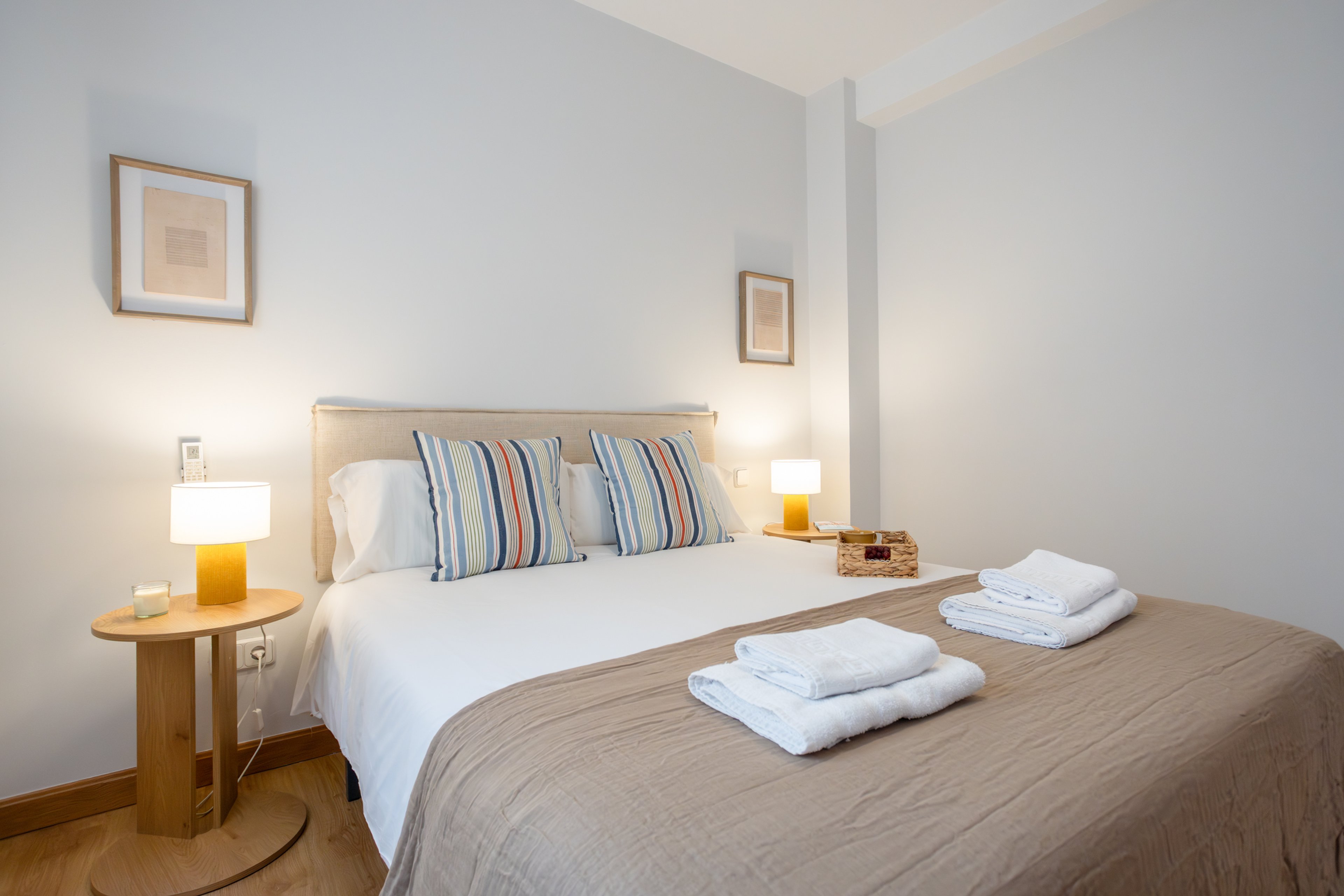 NESTIC - LIDIA - Dormitorio principal apartamento amueblado con servicios