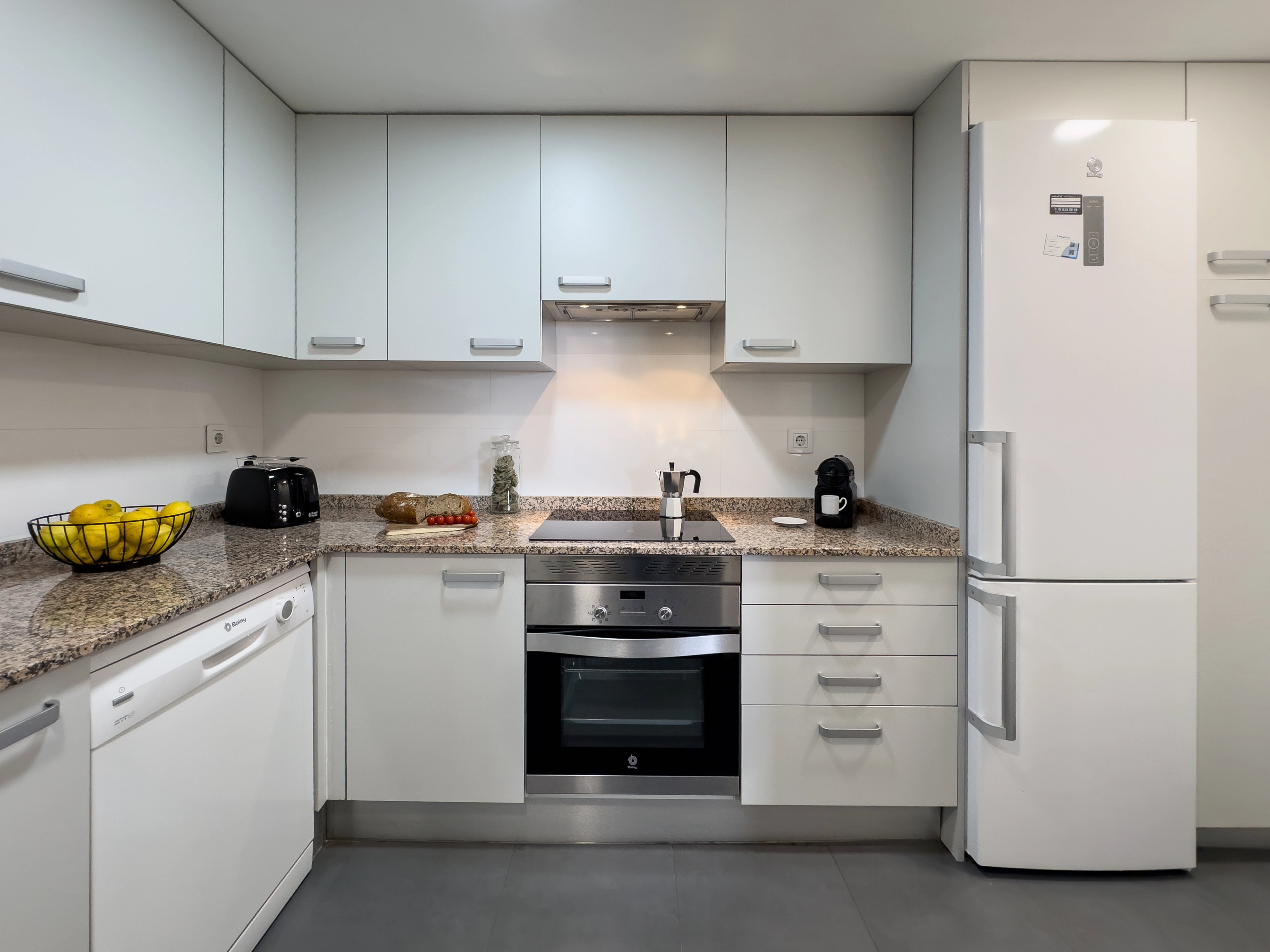 NESTIC - ALIAGA - Cocina completamente equipada