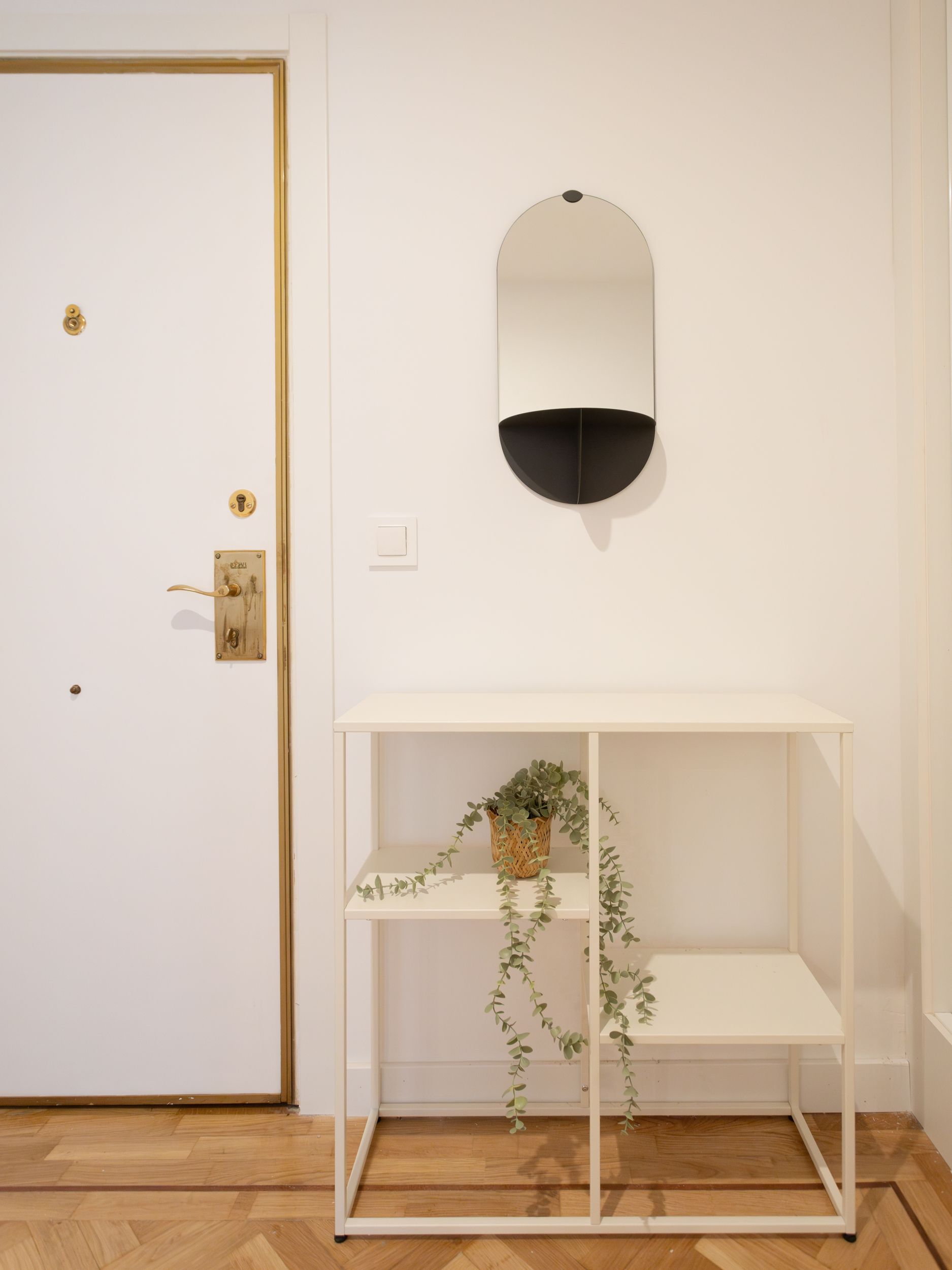 NESTIC - CLARAVAL - Entrada apartamento amueblado con servicios