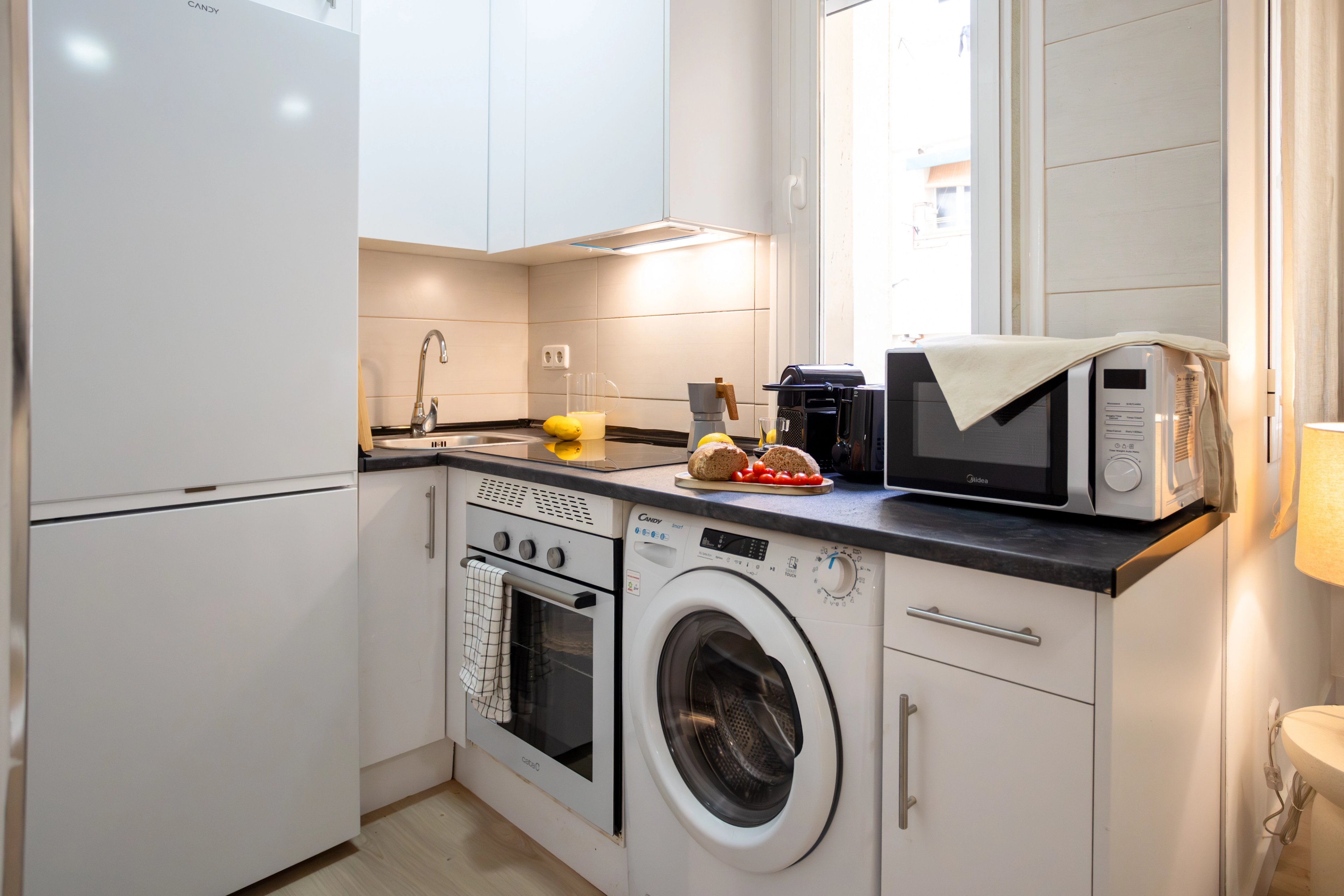 NESTIC - BAYEU - Cocina Apartamento amueblado con servicios