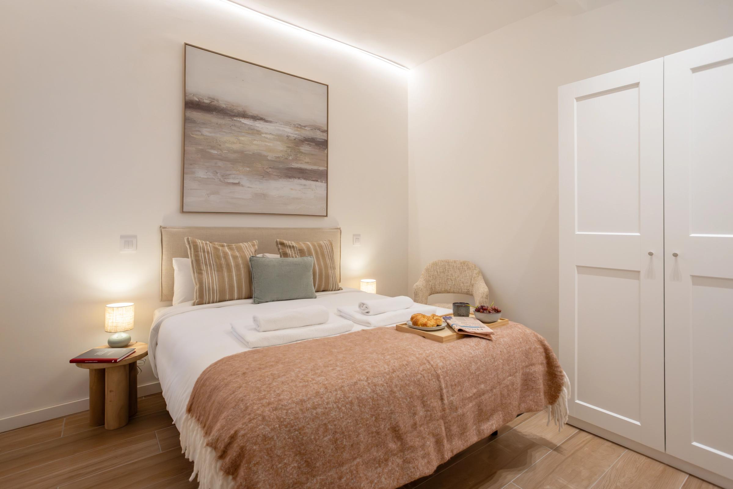 NESTIC - BELLIDO - Main bedroom furnished apartment with services