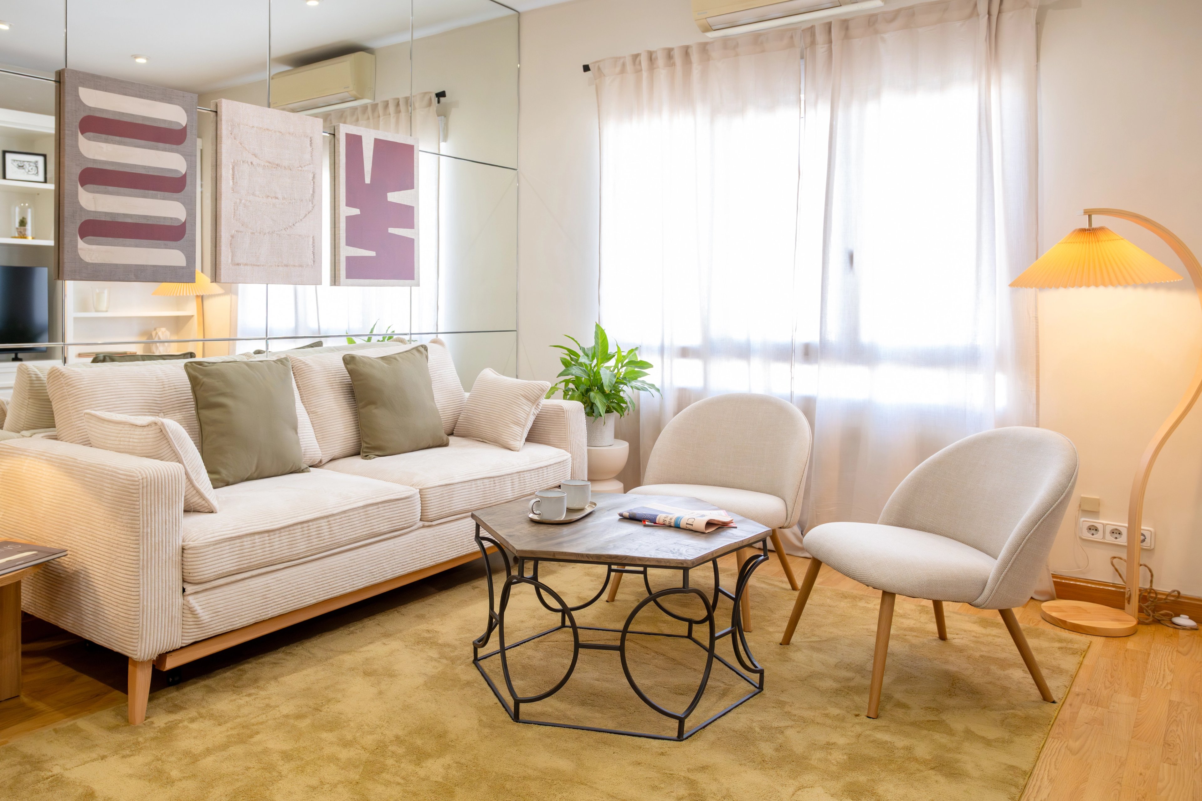 NESTIC - ALCAÑICES - Salón Apartamento amueblado con servicios