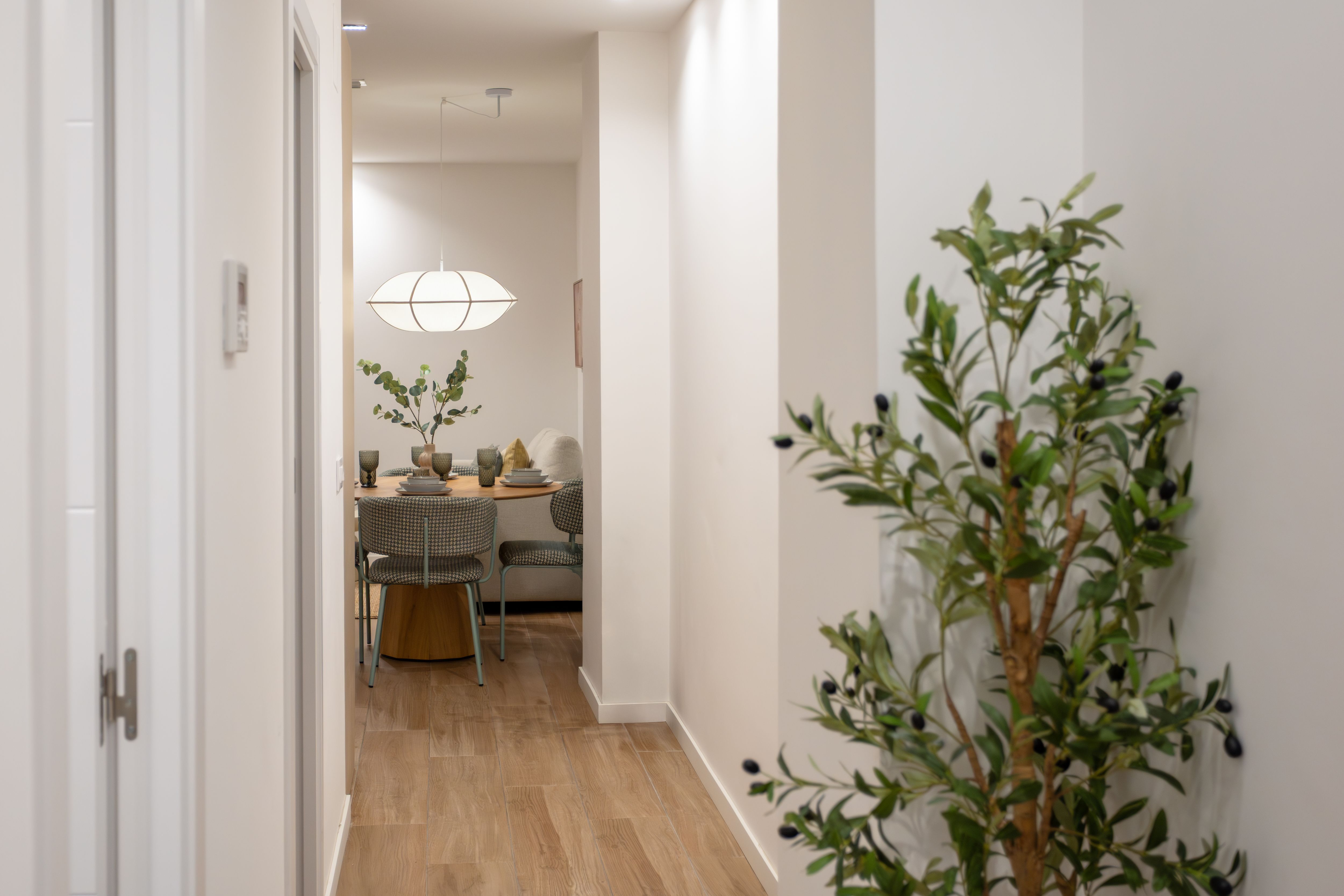 NESTIC - BELLIDO - Entrada apartamento amueblado con servicios