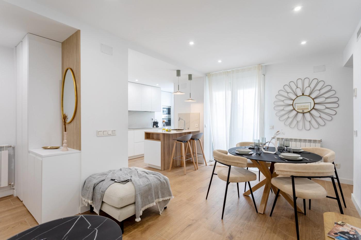 NESTIC - Lagunaria - Completely furnished living room