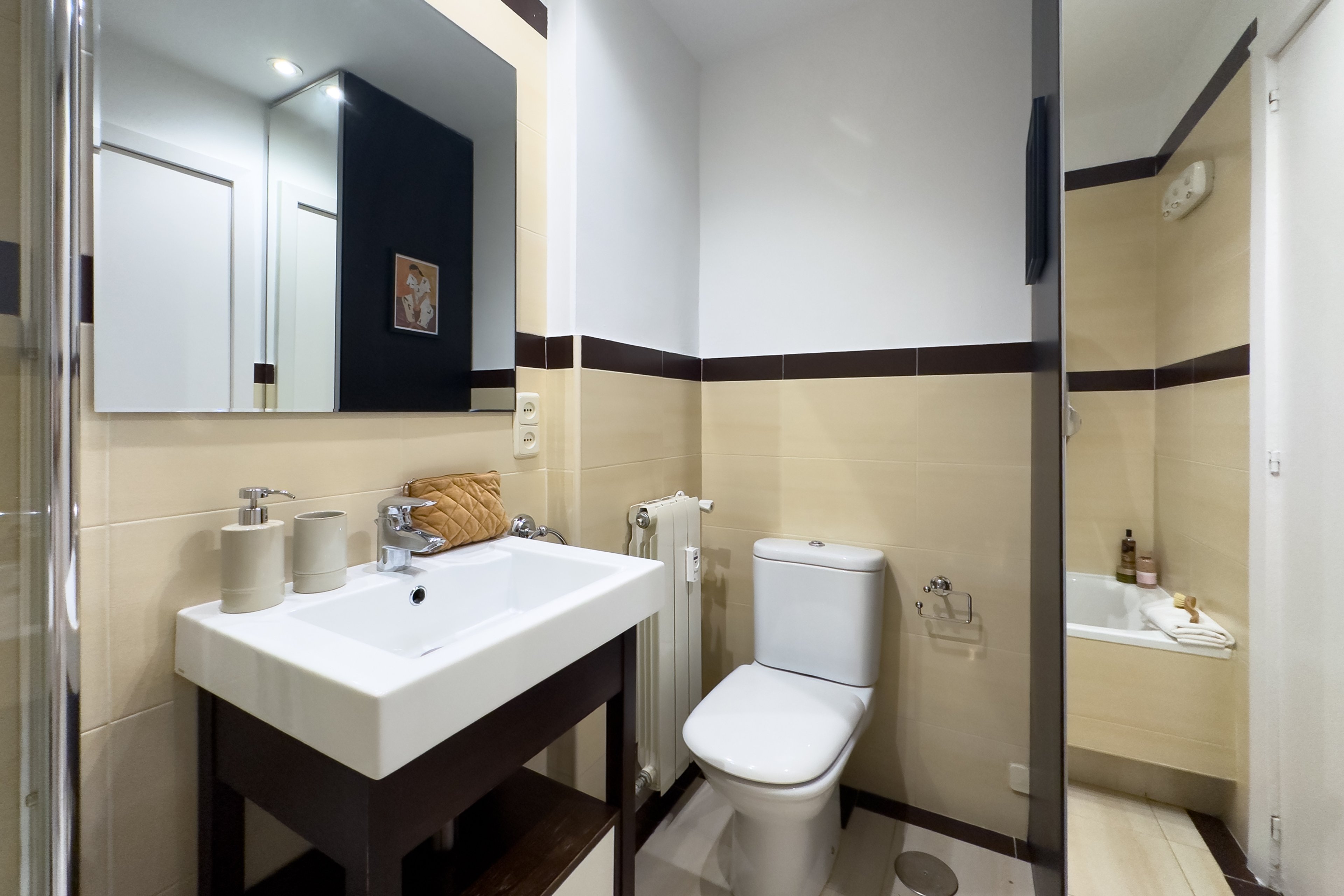 NESTIC - MAMERTO - Bathroom Furnished apartment with services