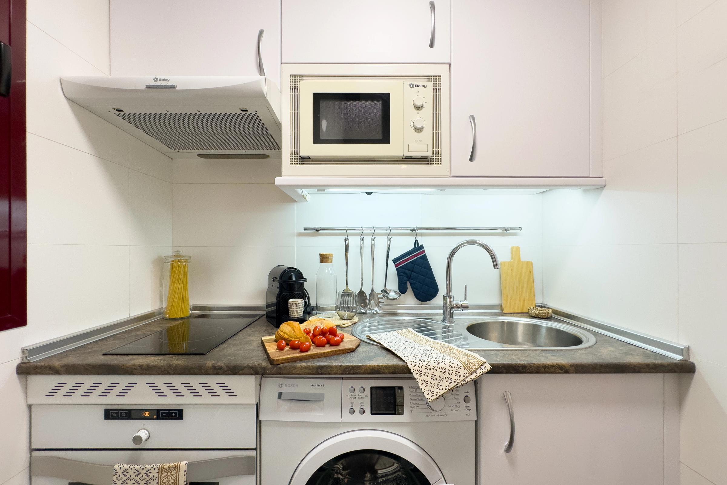 NESTIC - BERIAIN - Kitchen Furnished apartment with services