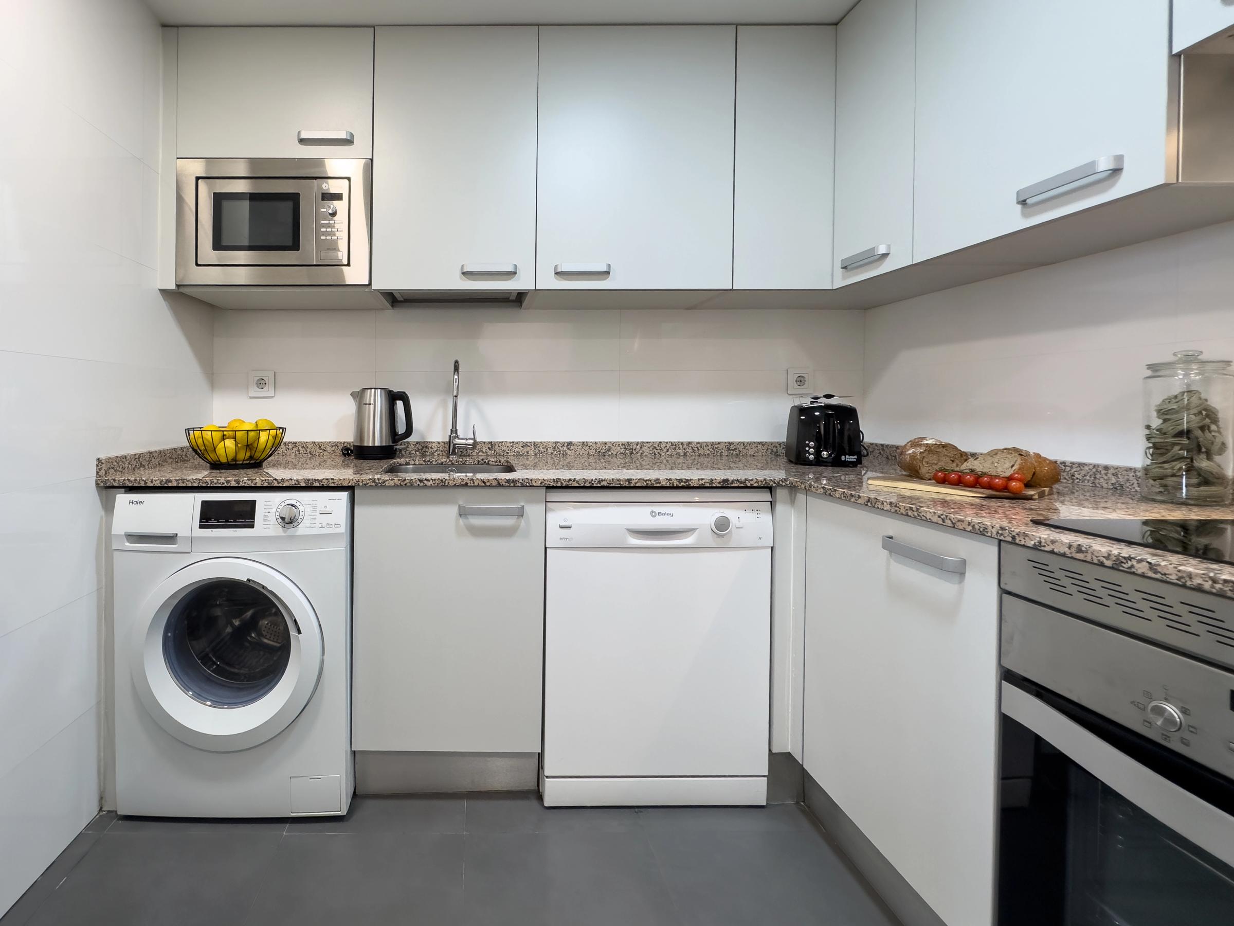 NESTIC - ALIAGA - Fully equipped kitchen