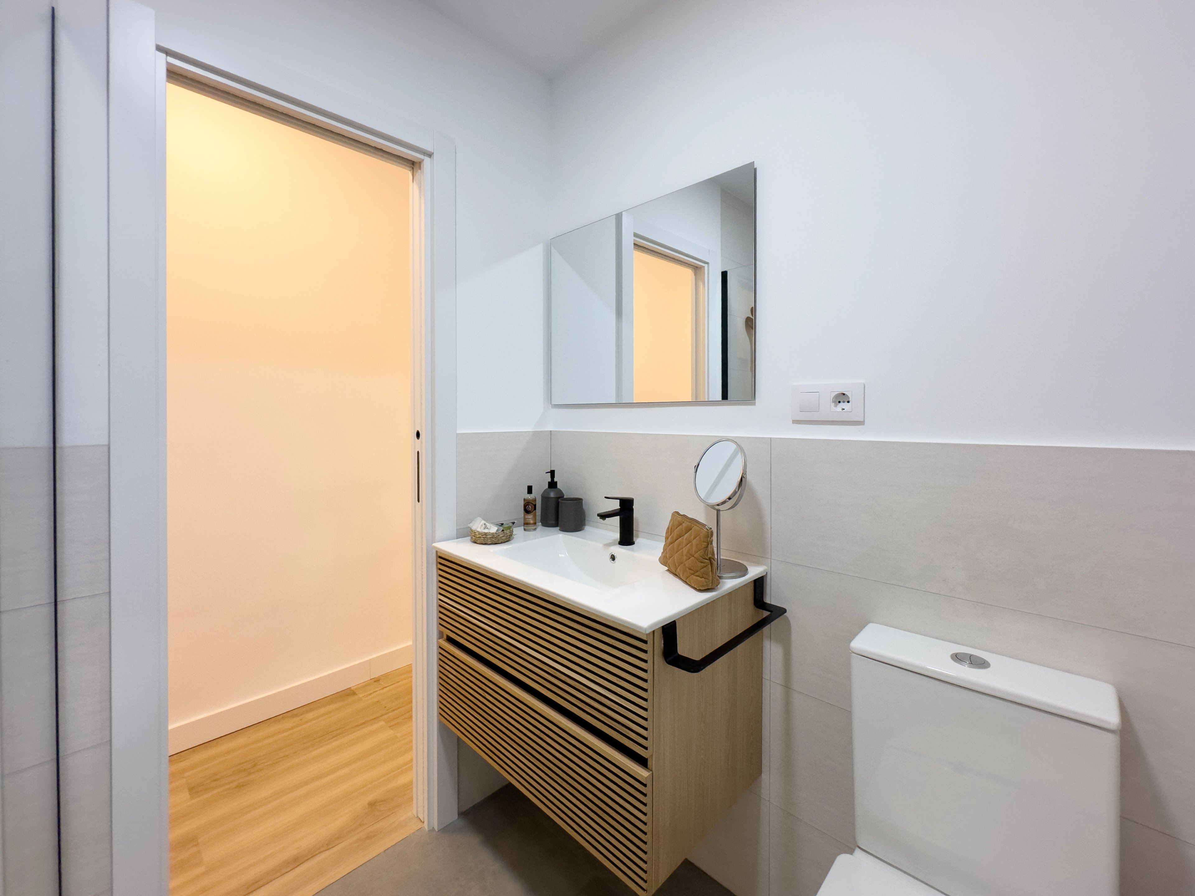 NESTIC - MERELLE - Baño Apartamento amueblado con servicios