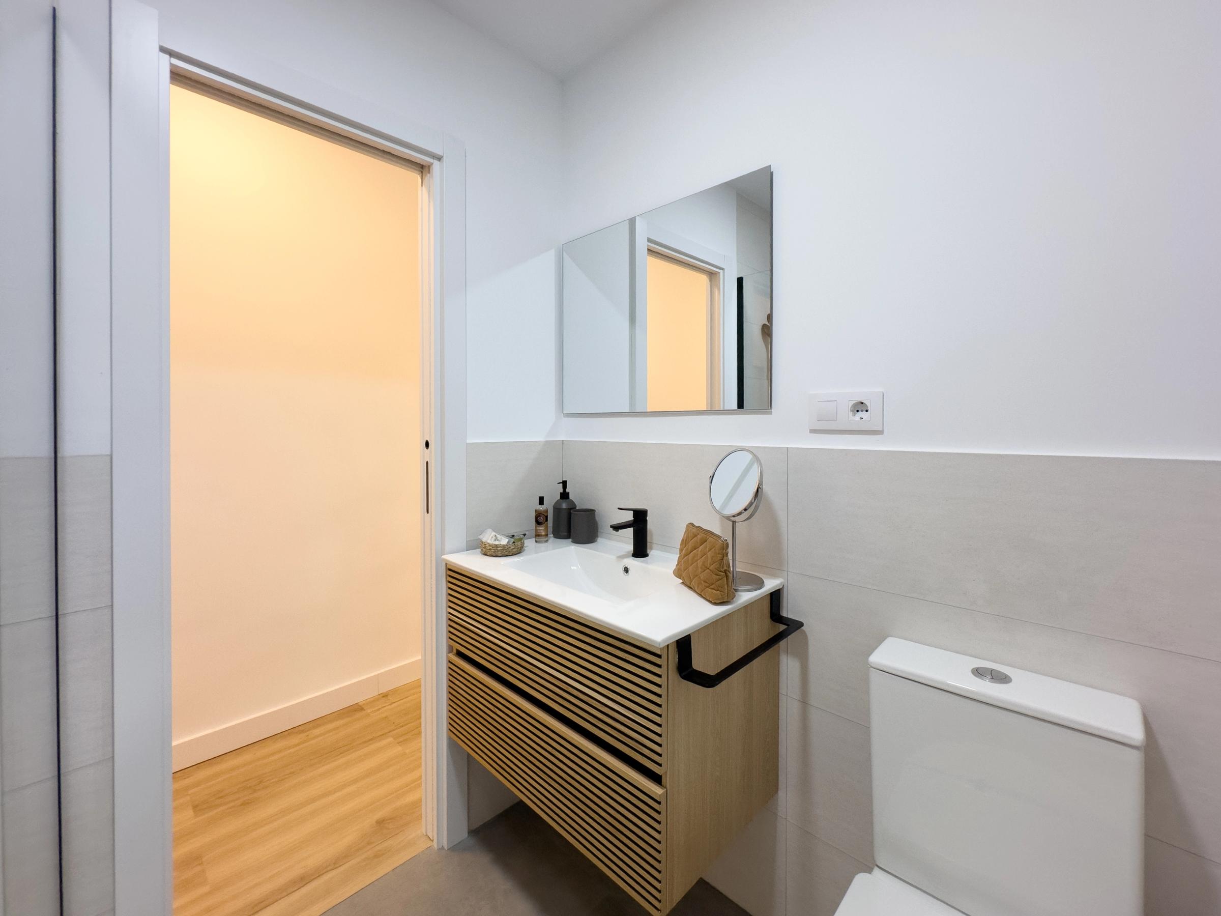 NESTIC - MERELLE - Baño Apartamento amueblado con servicios