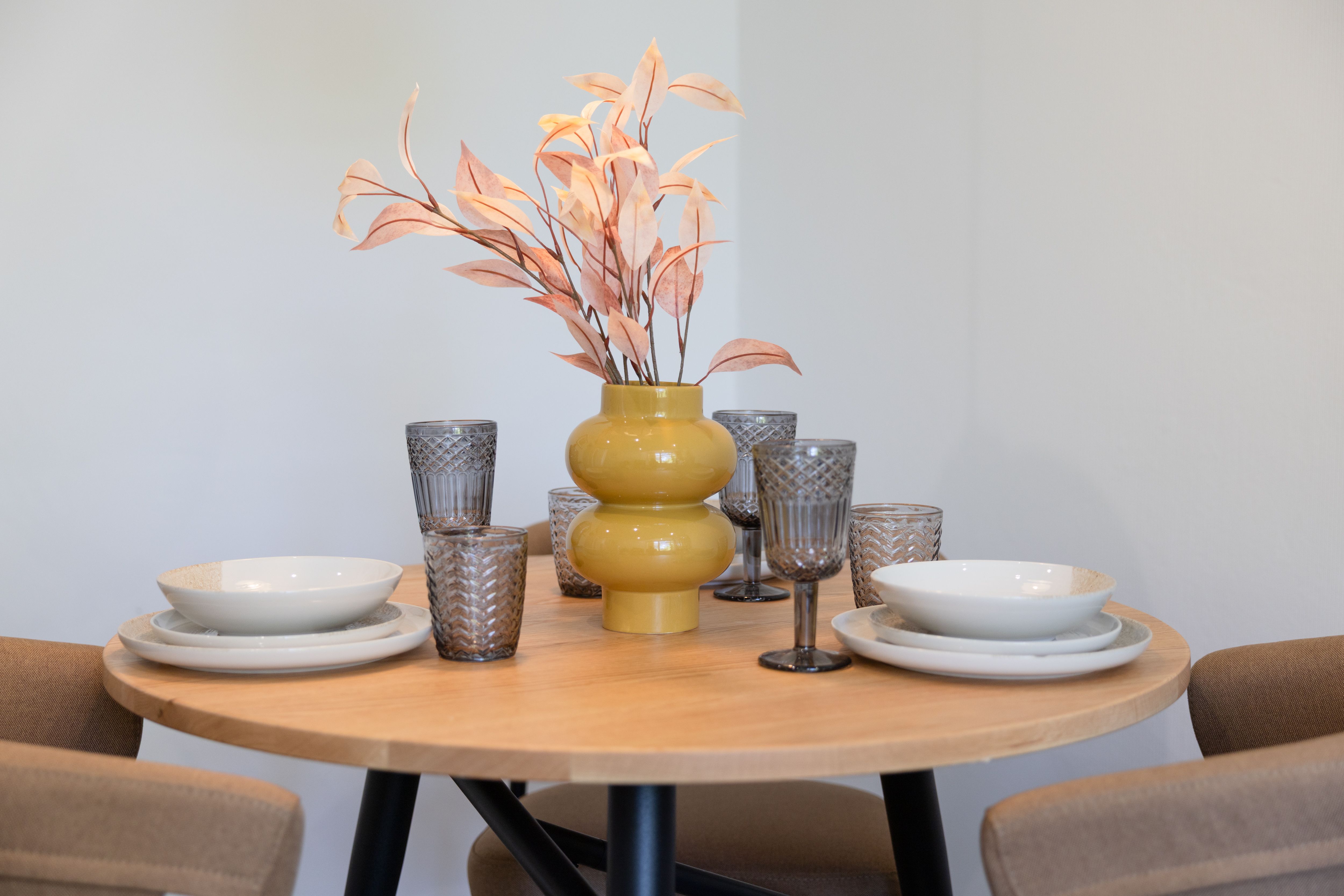 NESTIC - DARIEN - Comedor apartamento amueblado
