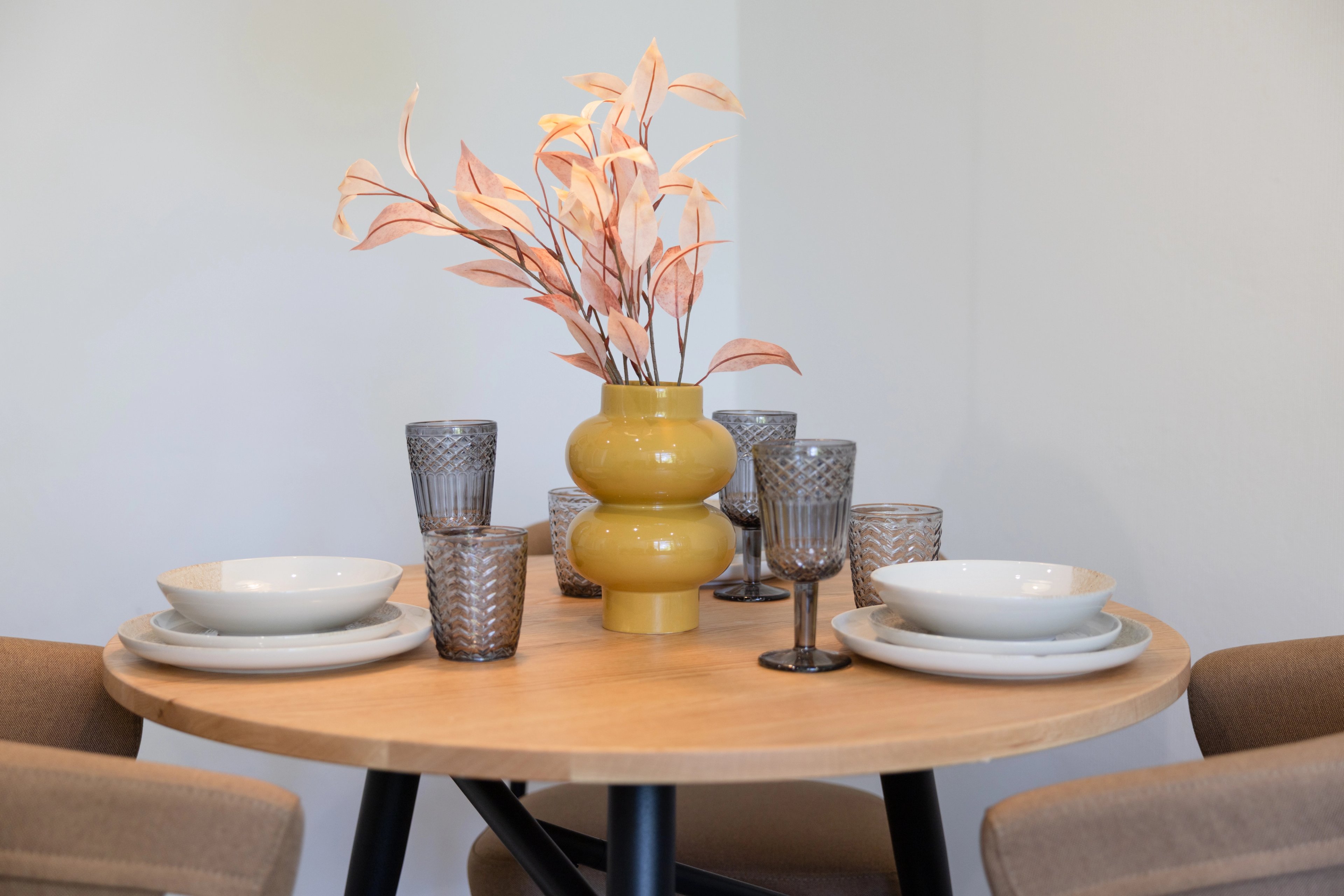 NESTIC - DARIEN - Comedor apartamento amueblado