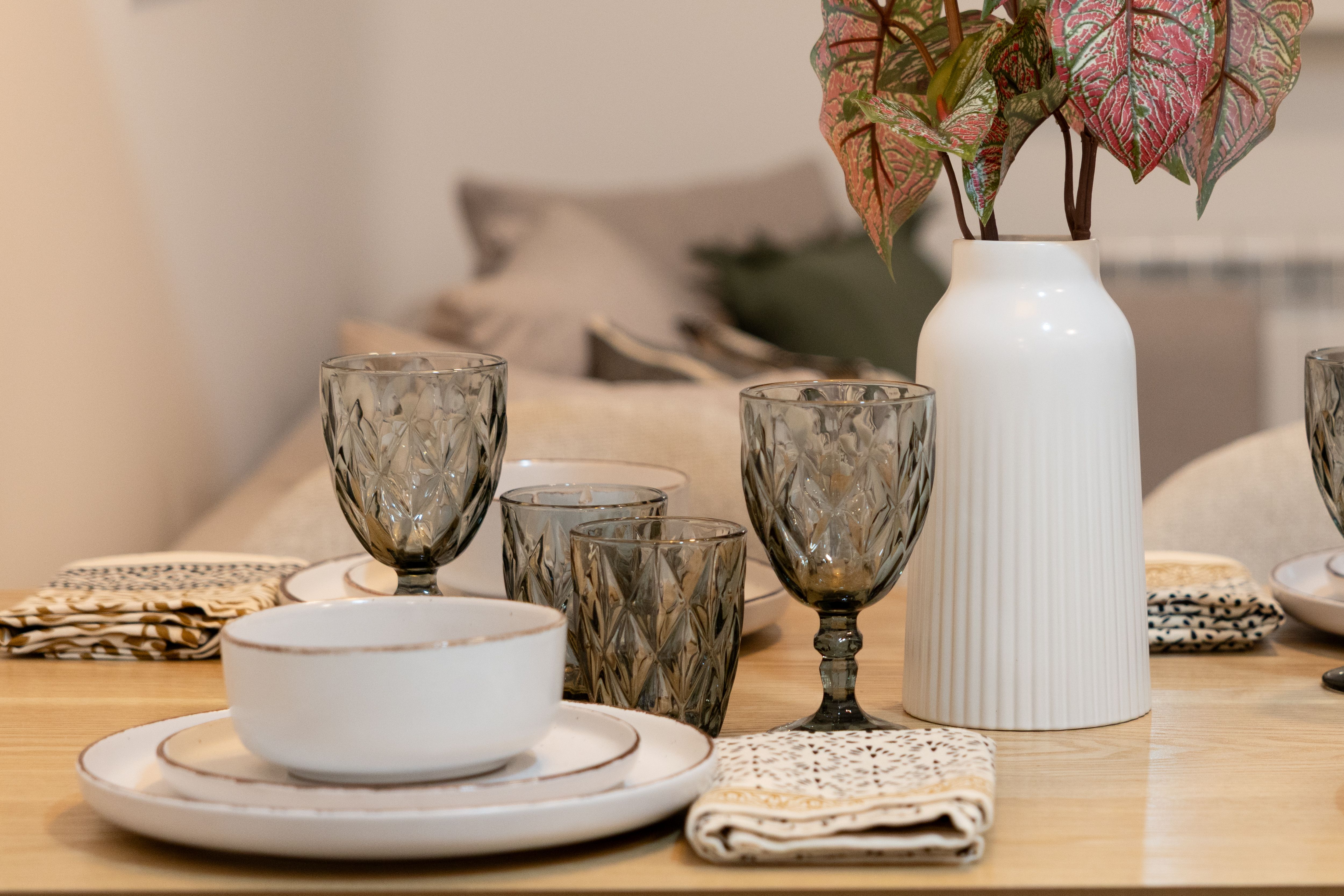 NESTIC - BRACARA - Salón apartamento amueblado con servicios