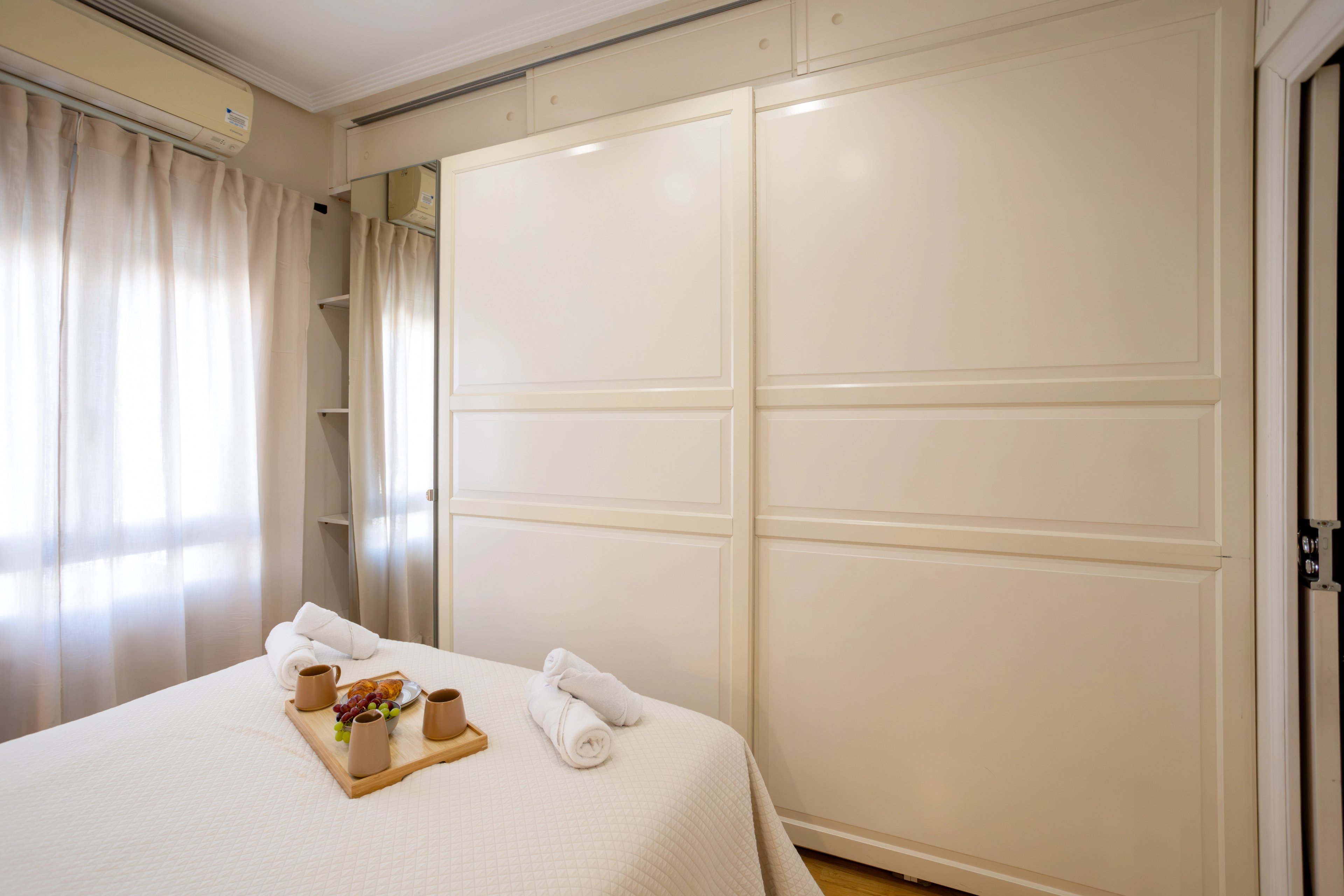 NESTIC - ALCAÑICES - Dormitorio Apartamento amueblado con servicios