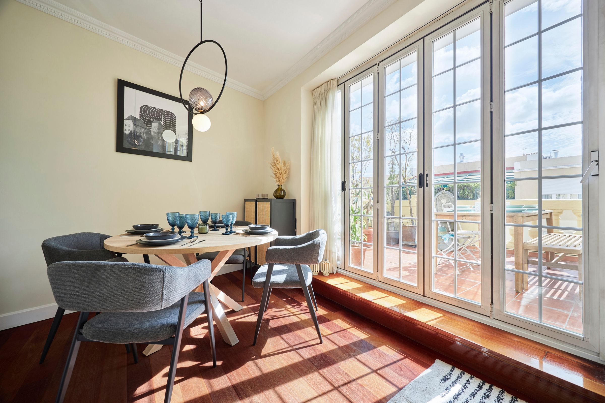 NESTIC - BRIGADIER - Dining room furnished in penthouse in Salamanca Madrid