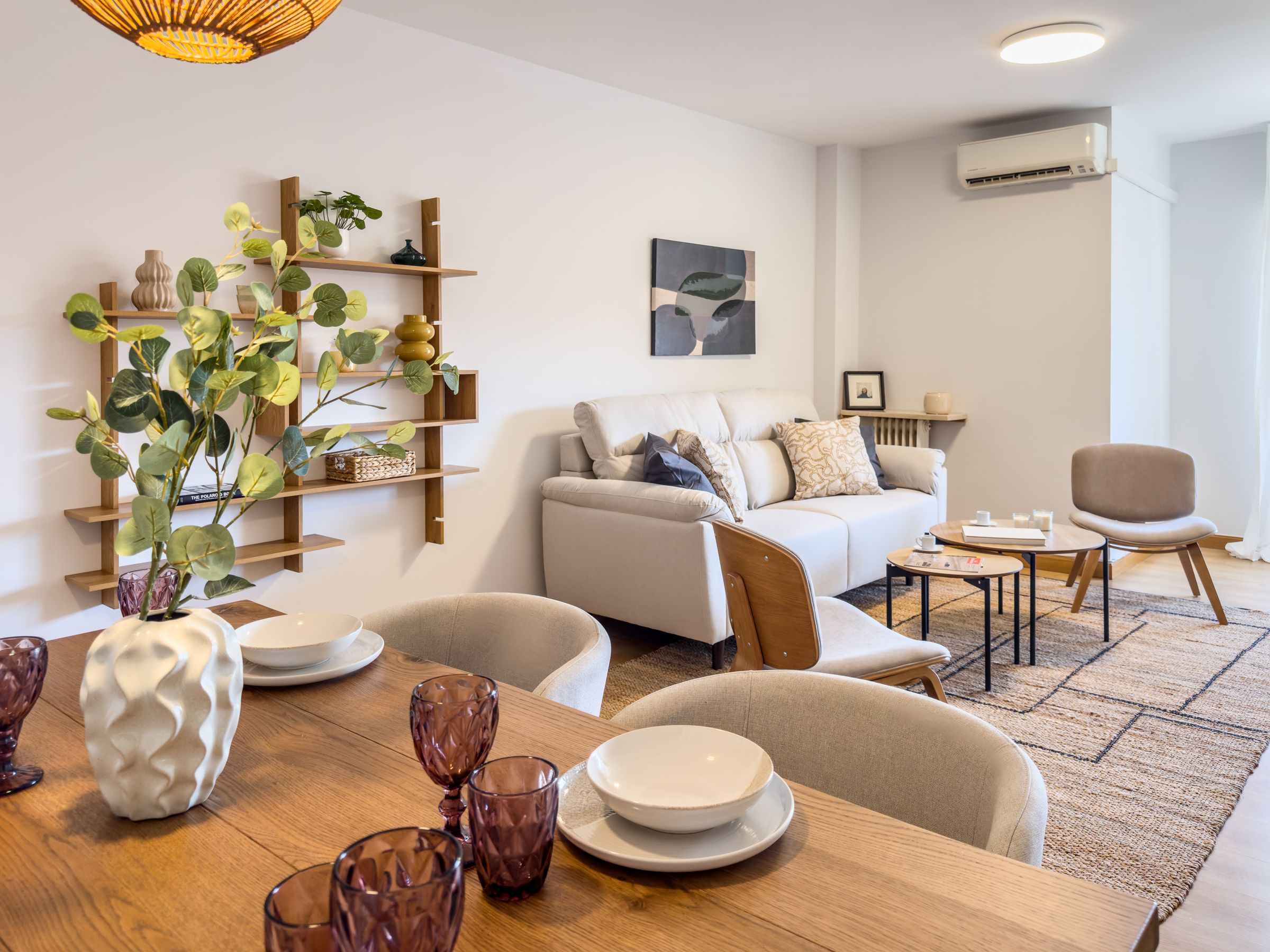 NESTIC - LIDIA - Living room serviced apartment