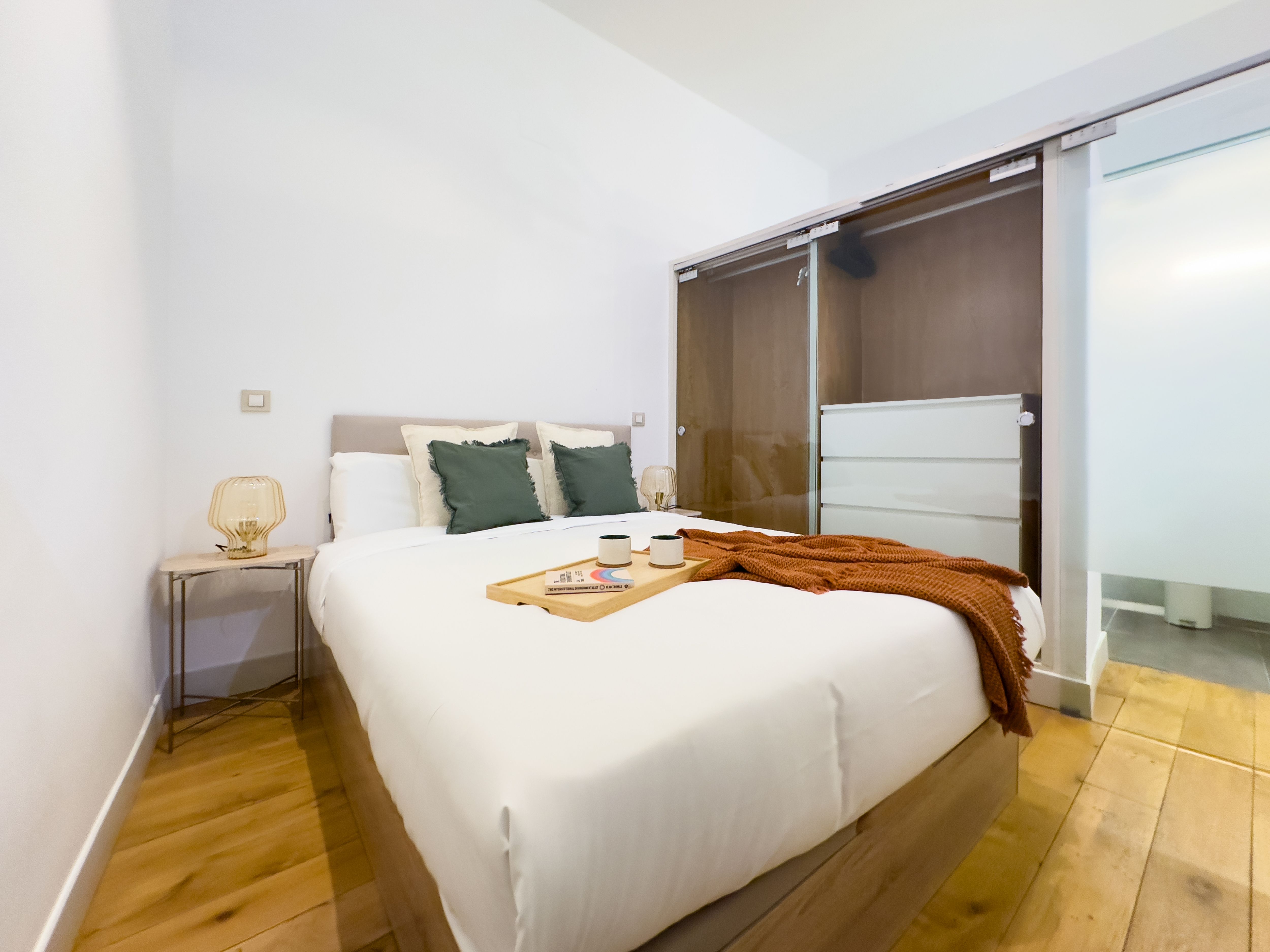 NESTIC - Mer - Dormitorio apartamento amueblado