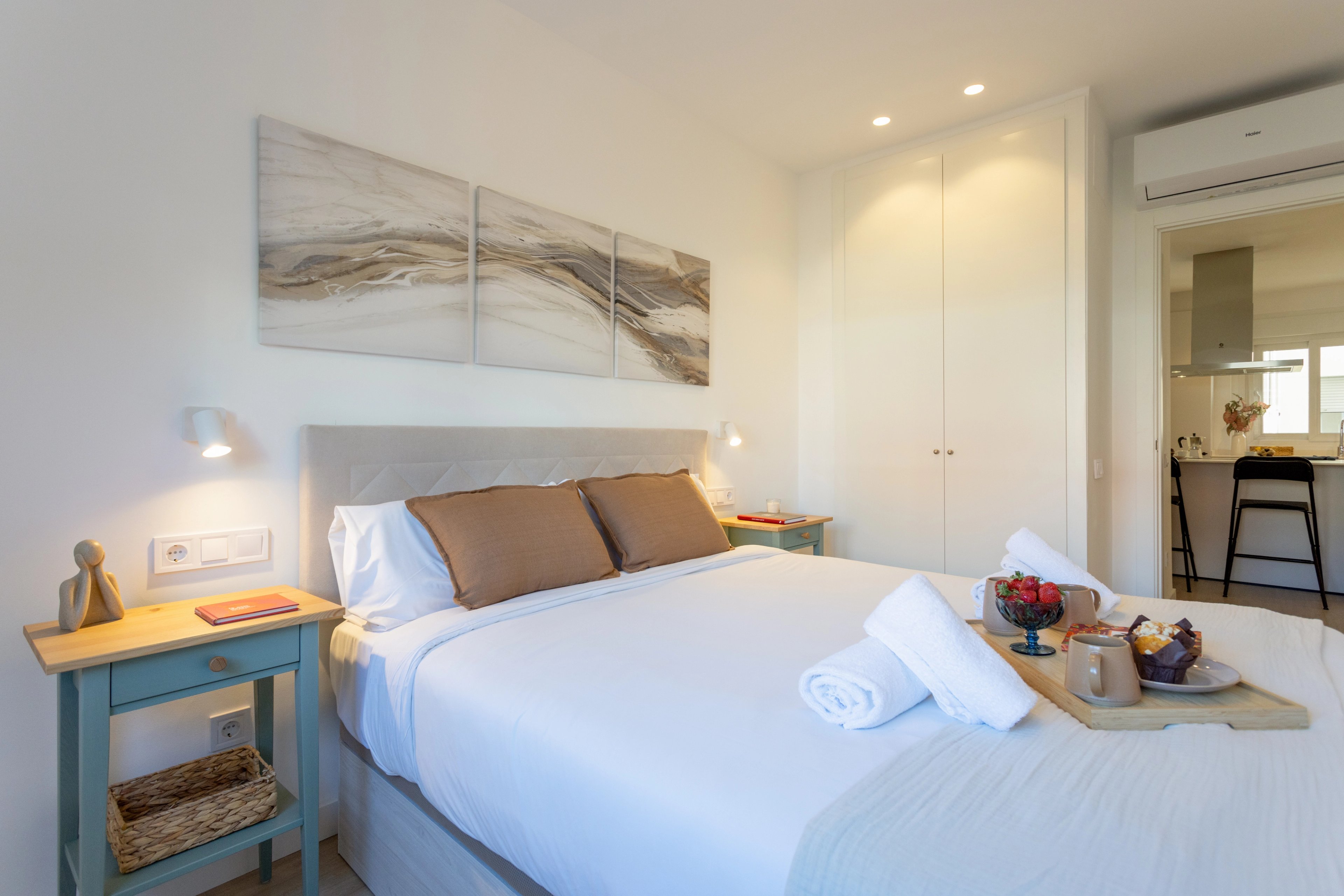 NESTIC - TINEO - Bedroom Furnished apartment with services