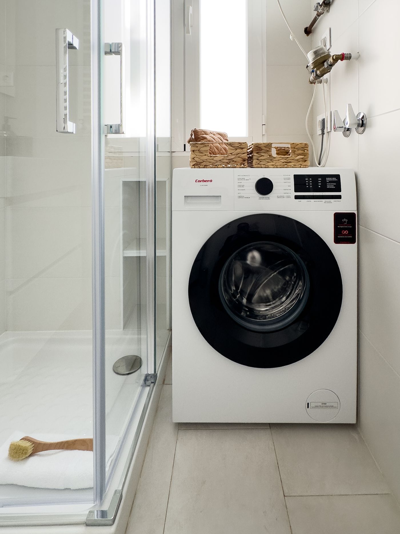 NESTIC - MORETO - Baño Apartamento amueblado con servicios